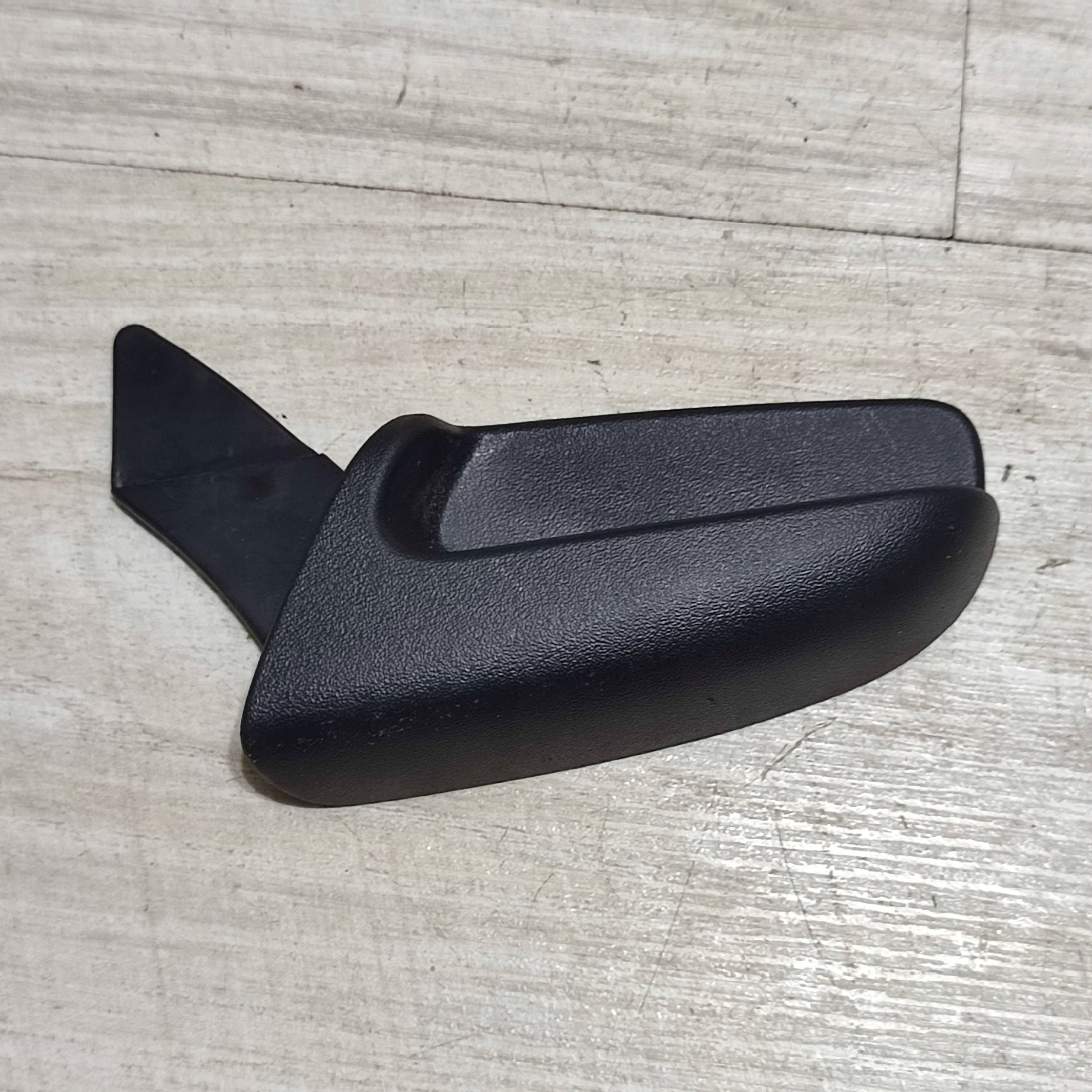 handle control seat left side Suzuki Vitara (LY) 8571165JA0