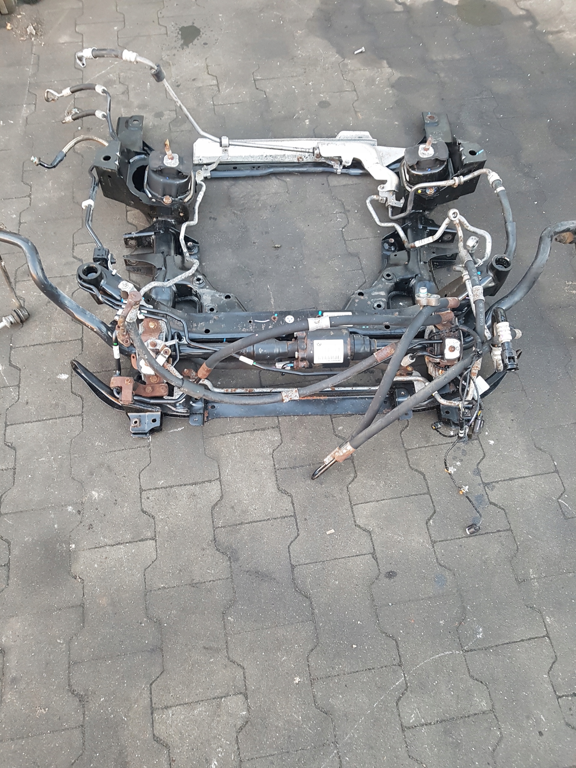 axle beam axle beam sider pillar BMW X5 E70 P677935802 6779358 2010