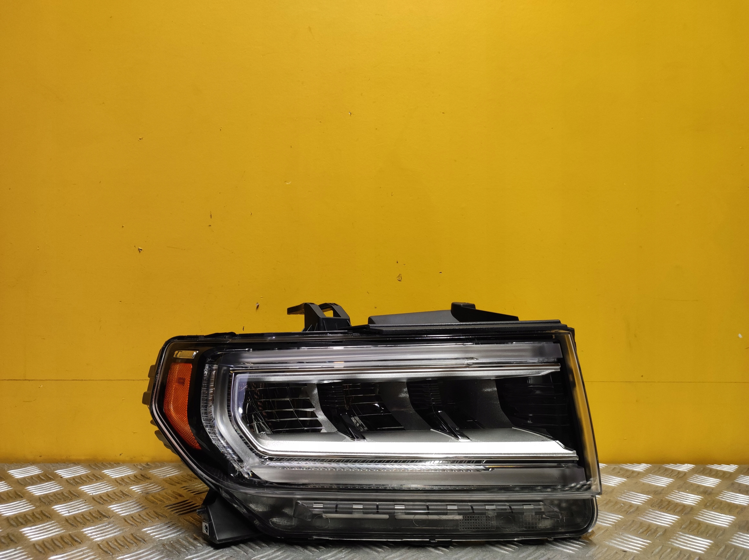 GMC ACADIA 2020 21- REFLEKTOR LAMPA FULL LED R USA