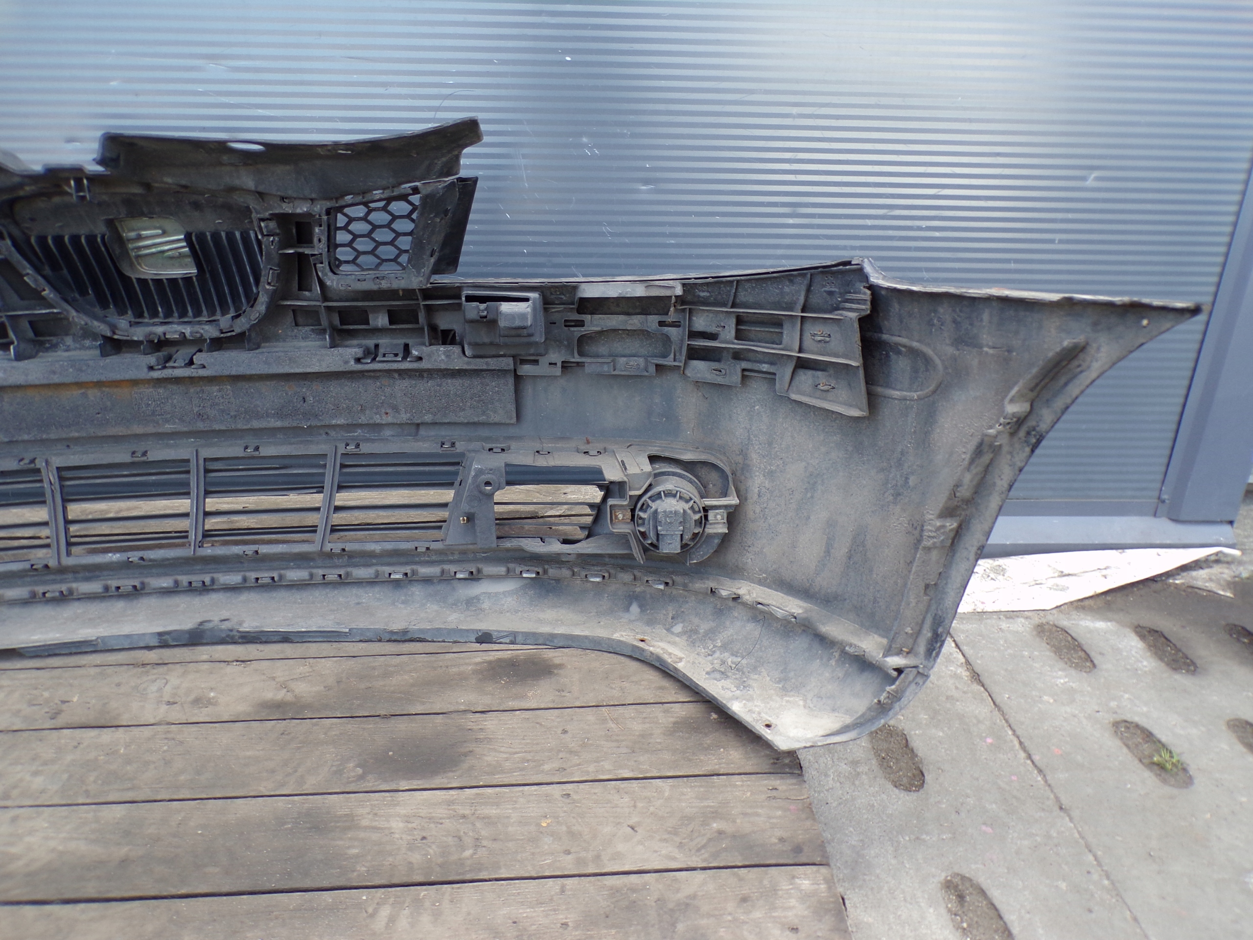 front bumper front SEAT IBIZA 3 III 6L colour LC9Z