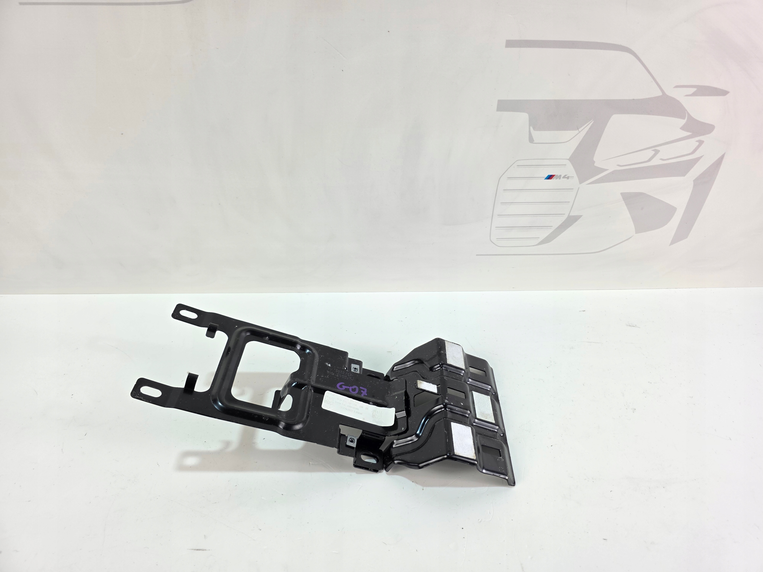 étrier support tunnel central BMW X7 G07 LCI 6996323