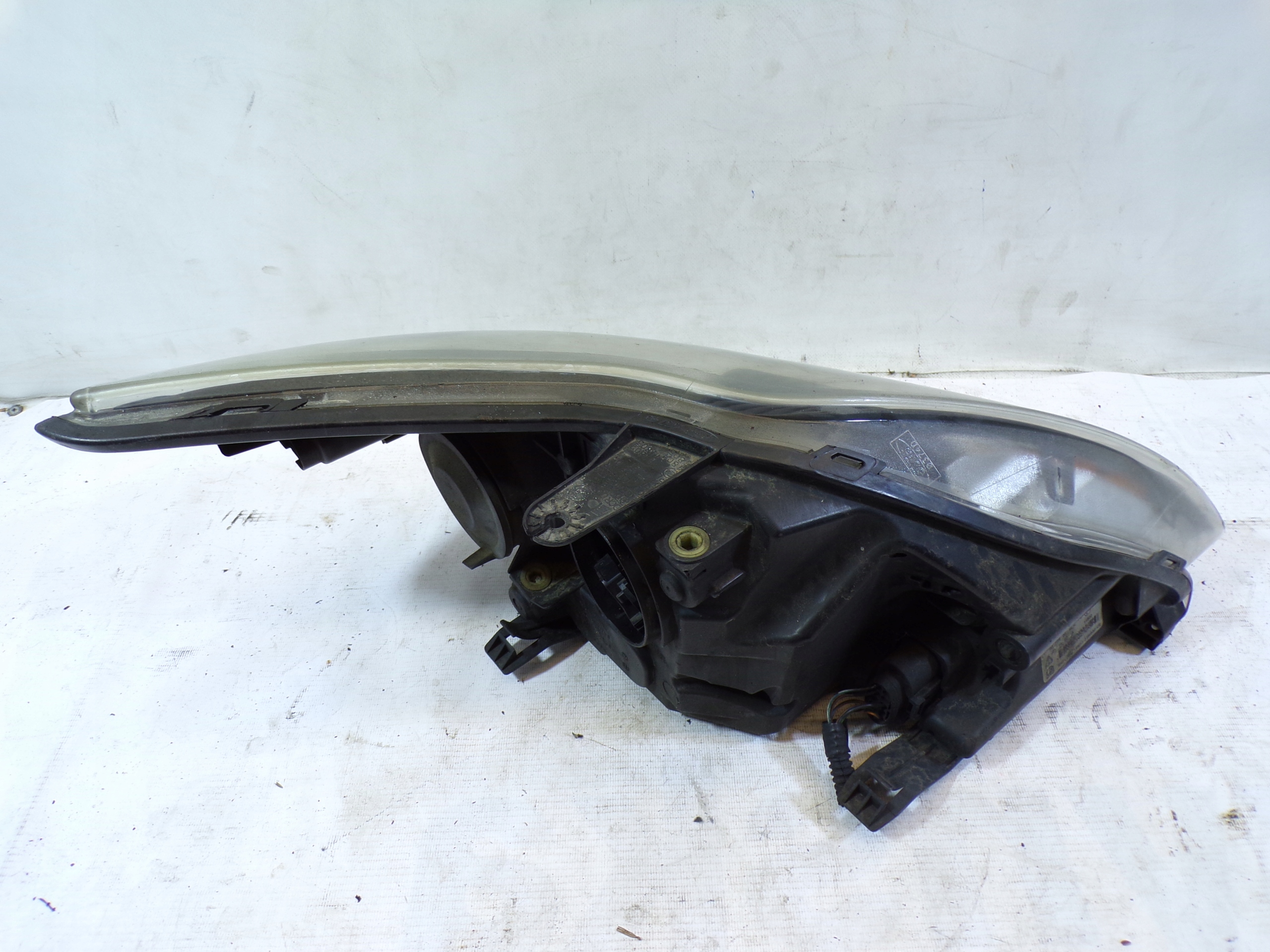 light front front left FORD FOCUS 2 II LIFT (2) (K1)