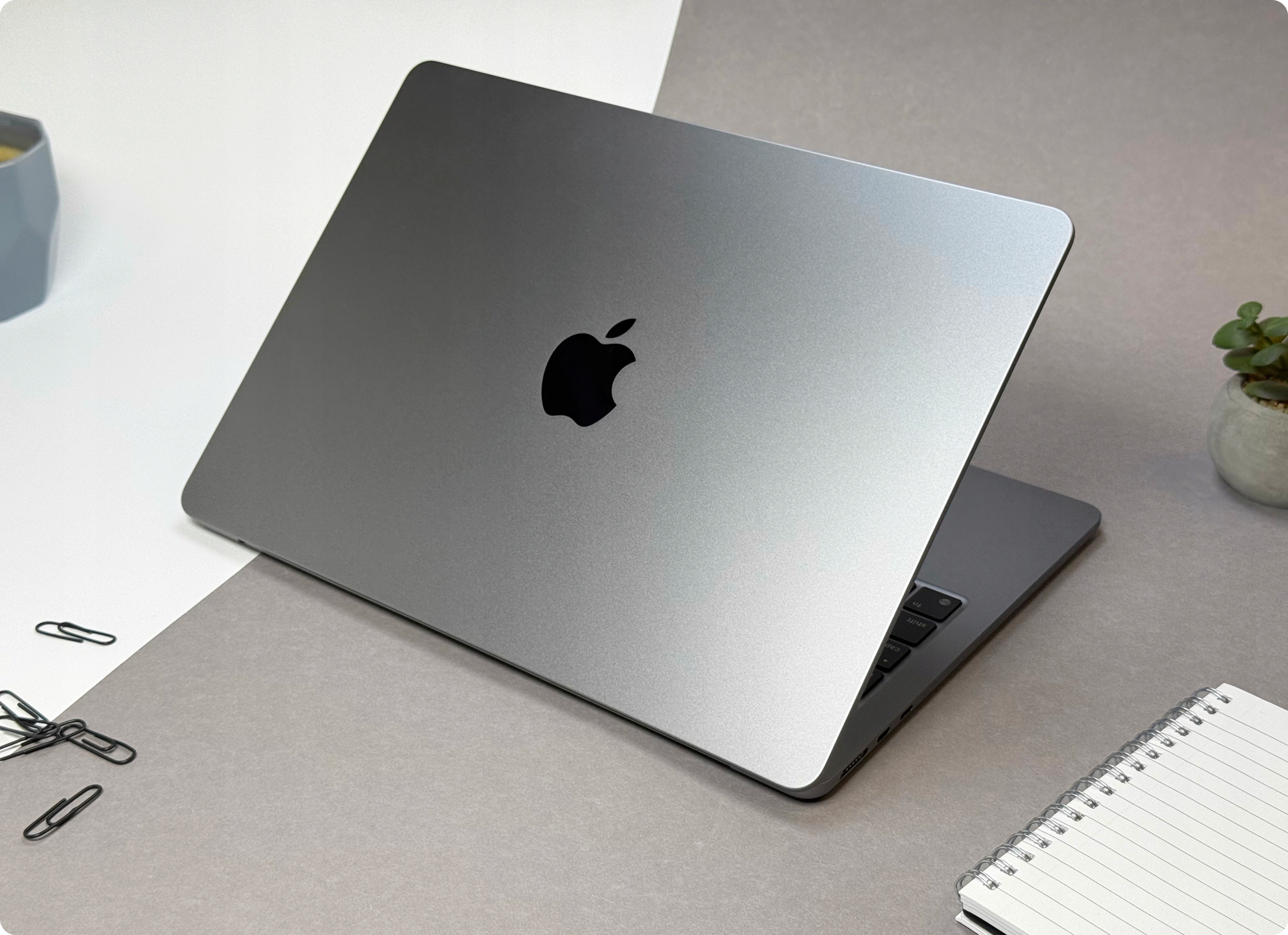 Laptop Apple MacBook Air 13,6