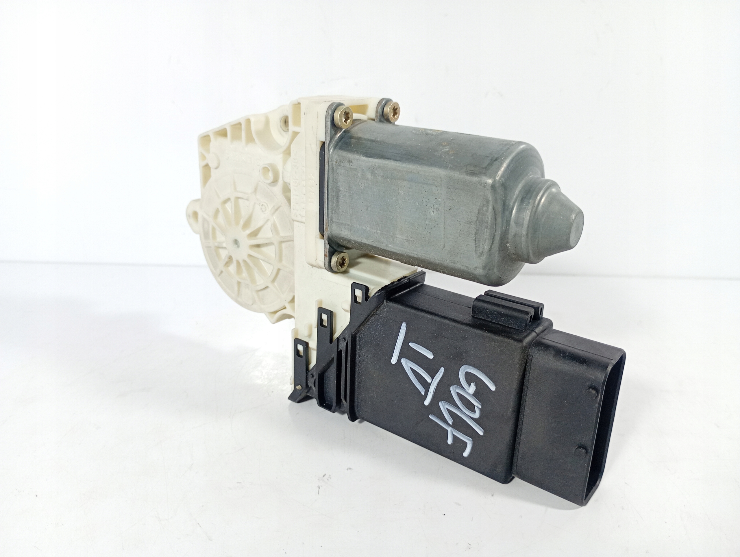 VW Golf IV 4 97-06 engine mini motor windows left front OE 105415301