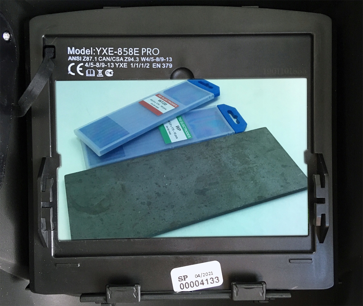 PRZYŁBICA spawalnicza maska SAMOŚCIEMNIAJĄCA AUTOMATYCZNA MAGNUM TURBO TRUE Marka Magnum