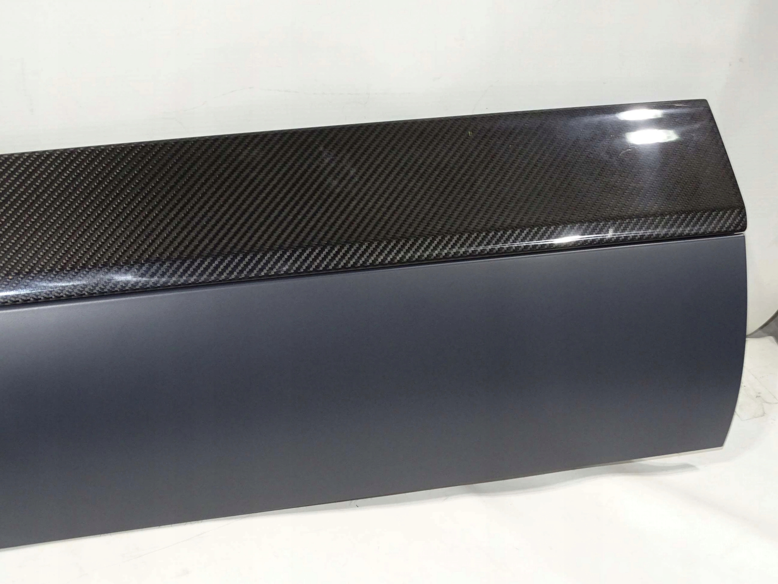 NOWA listwa drzwi przod CARBON JAGUAR I PACE 2018 Car type Passenger cars