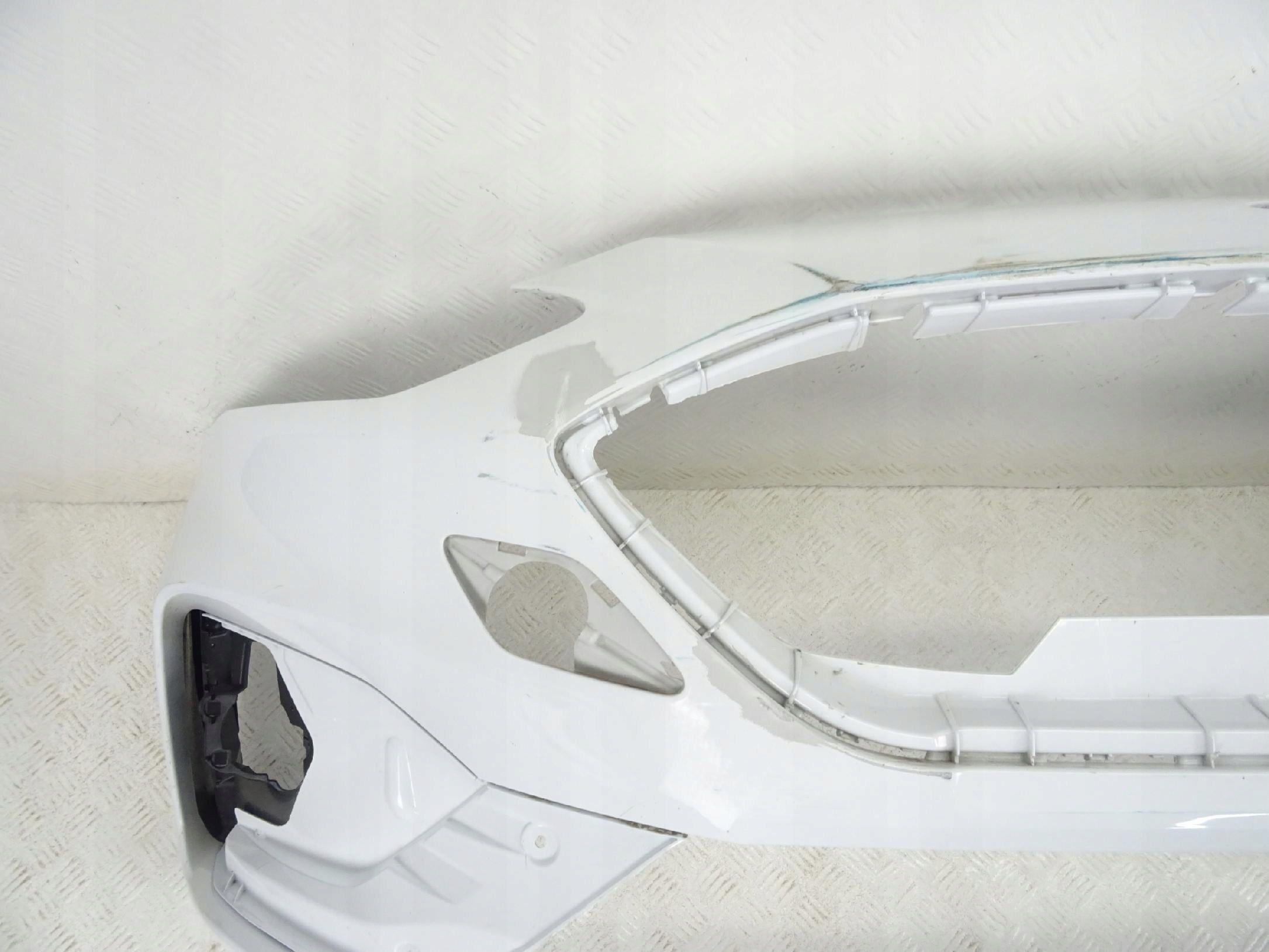 Ford Focus MK4 ST 18- nárazník předek přední