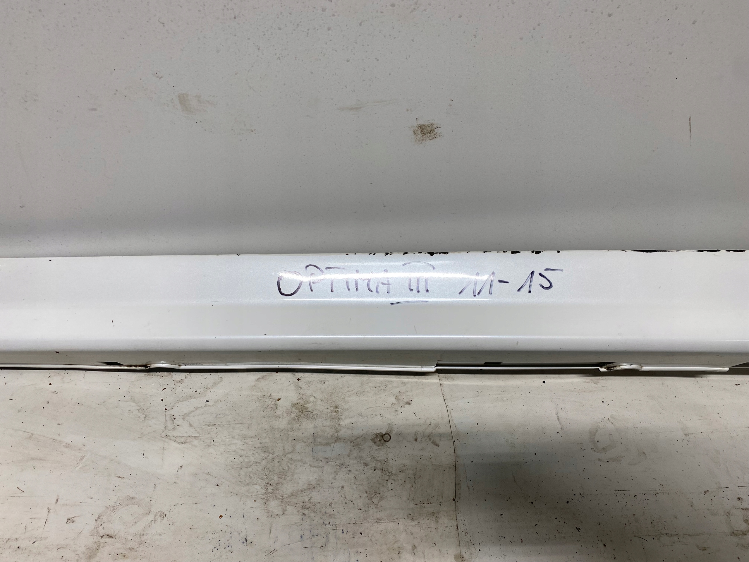 KIA OPTIMA III sedan moulding threshold cap left