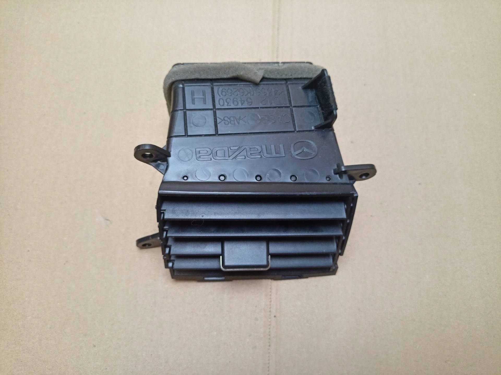 grid air conditioning devices left side Mazda CX-9 2nd facelift (2012 - 2016) TD1264930