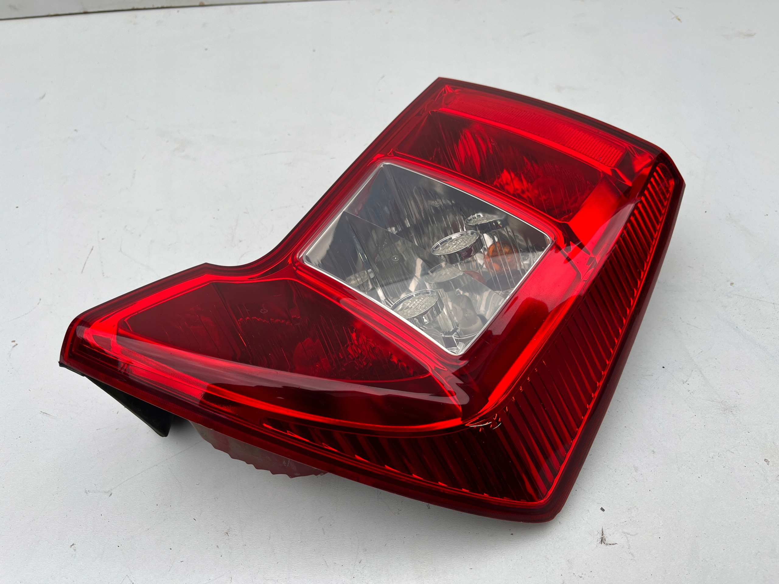 light left rear part KIA Carens III 06-12r.