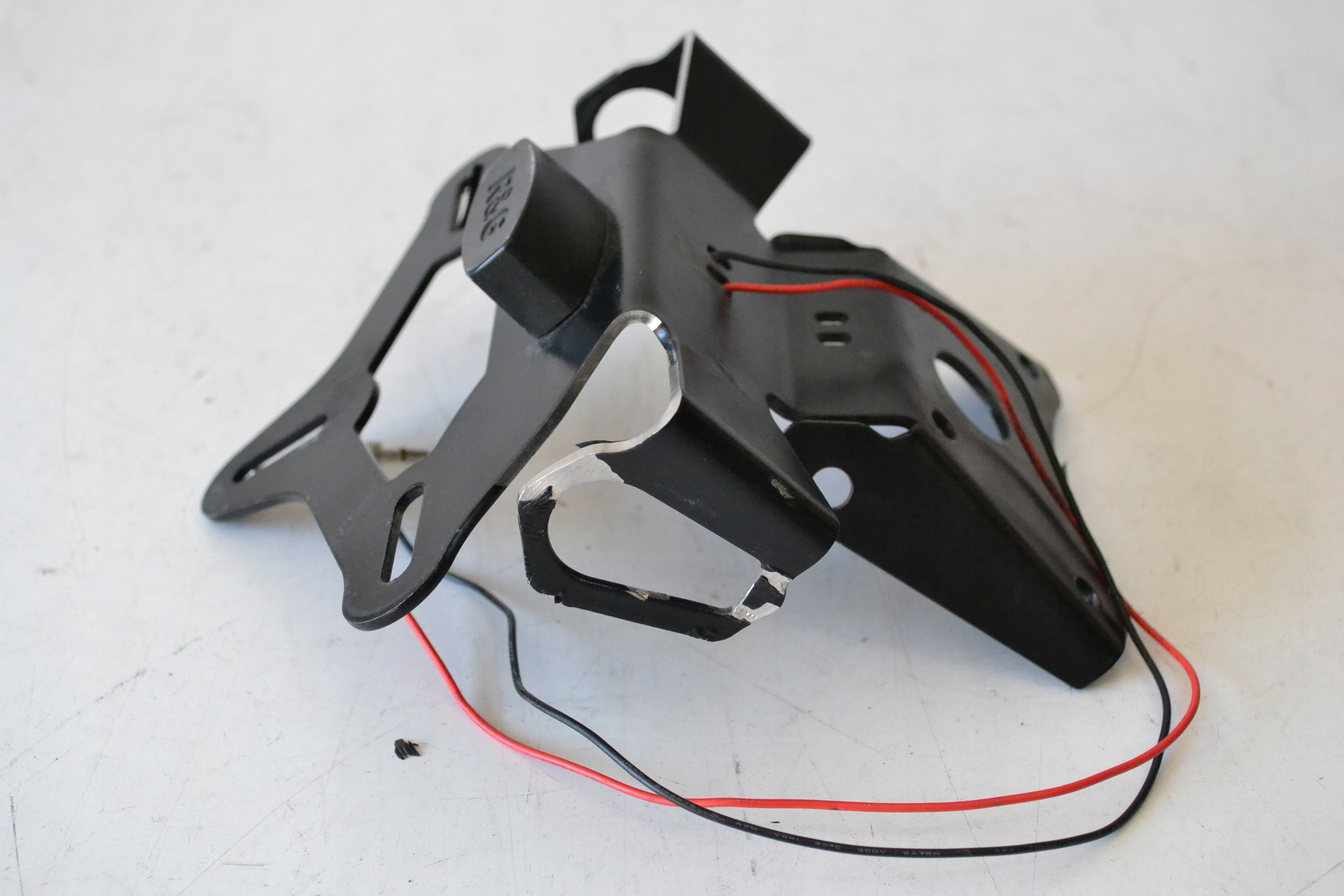 Задняя пластина крепление Kawasaki Z300 R & G