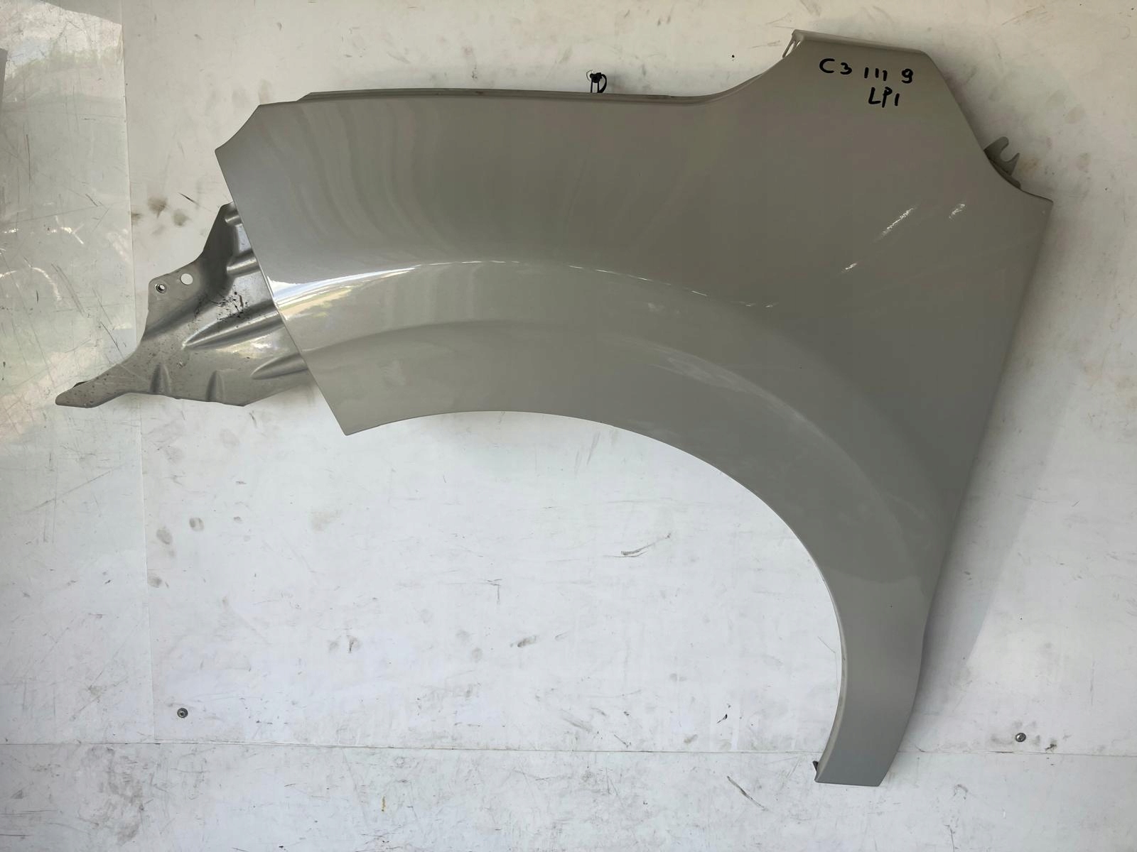 fender left front CITROEN C3 III EEUD