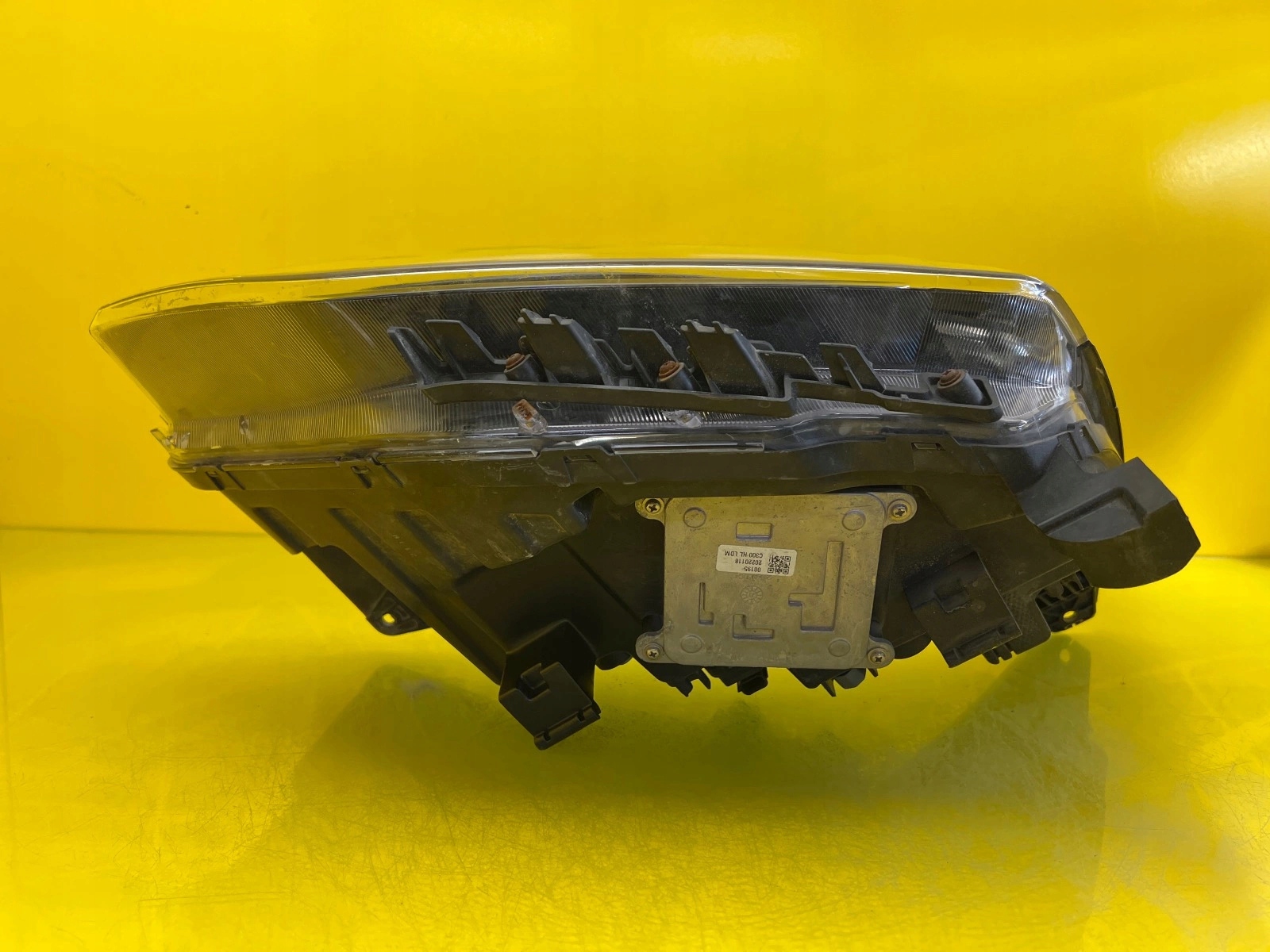 light left Ssangyong Korando IV 4 19- Full Led 8310137201