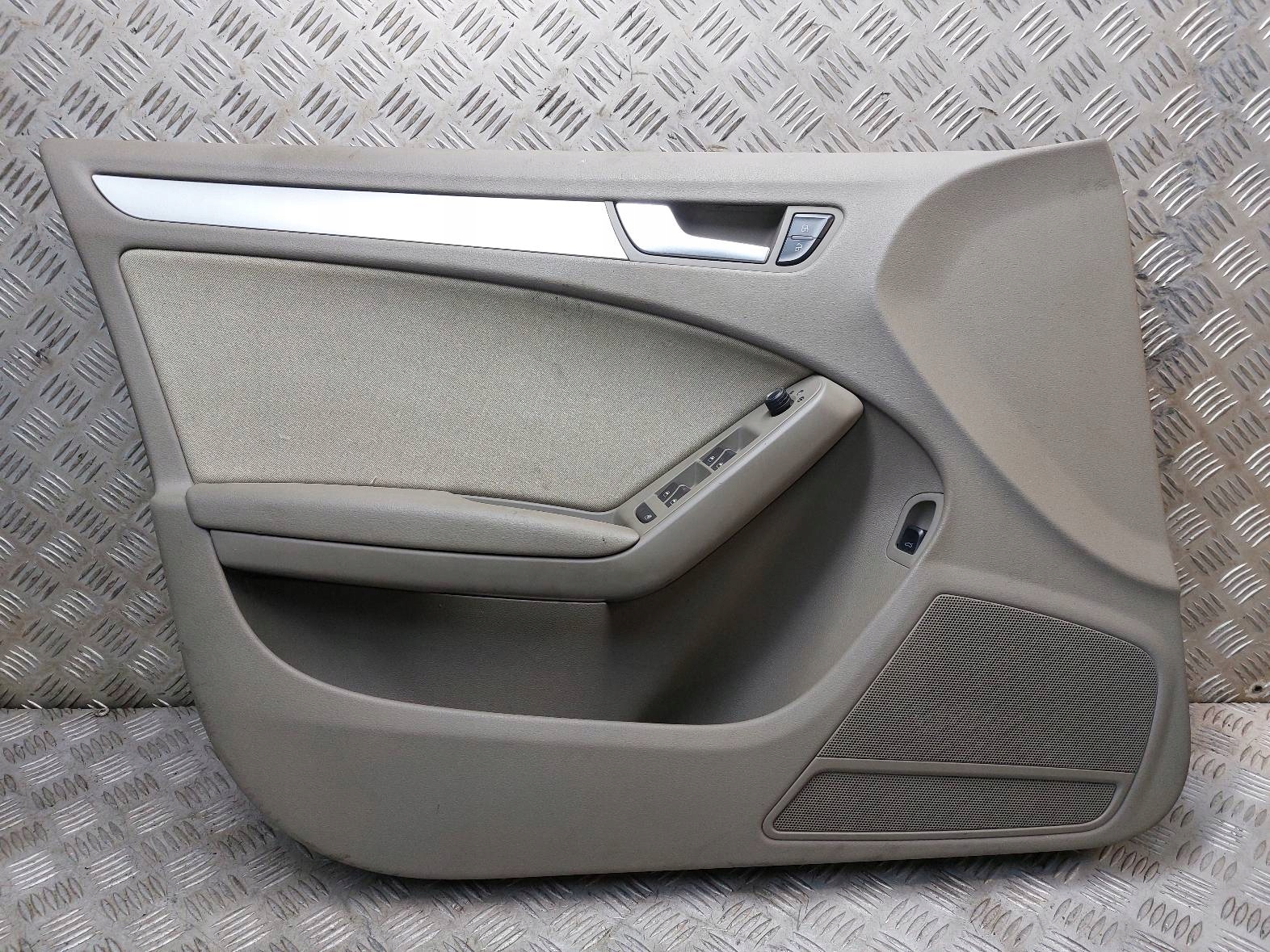 side door KOMPLET JASNE AUDI A4 B8 8K1867105 8K1867106