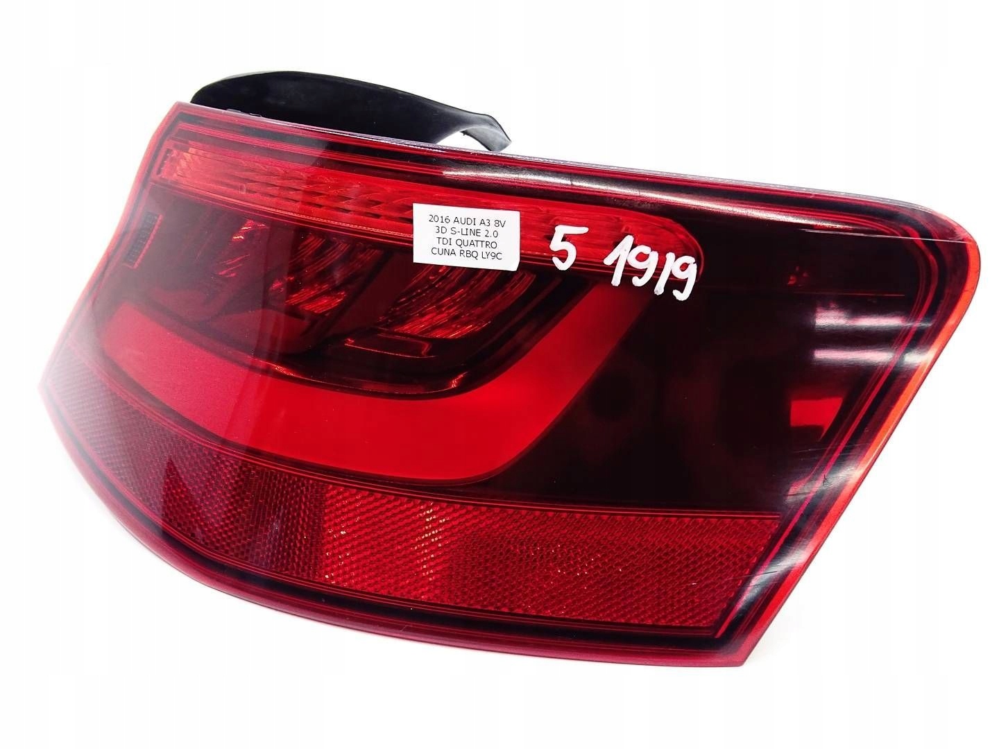 light right rear part right rear LED AUDI A3 8V HB 3D 8V3945096D