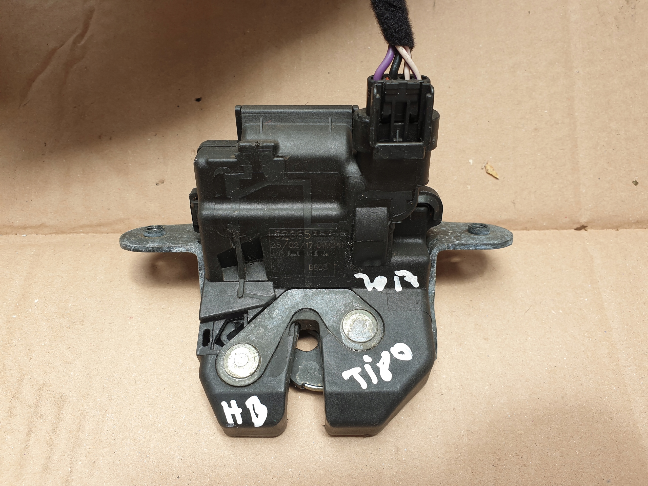 lock bonnet rear part FIAT TIPO II 5D HB 52065353