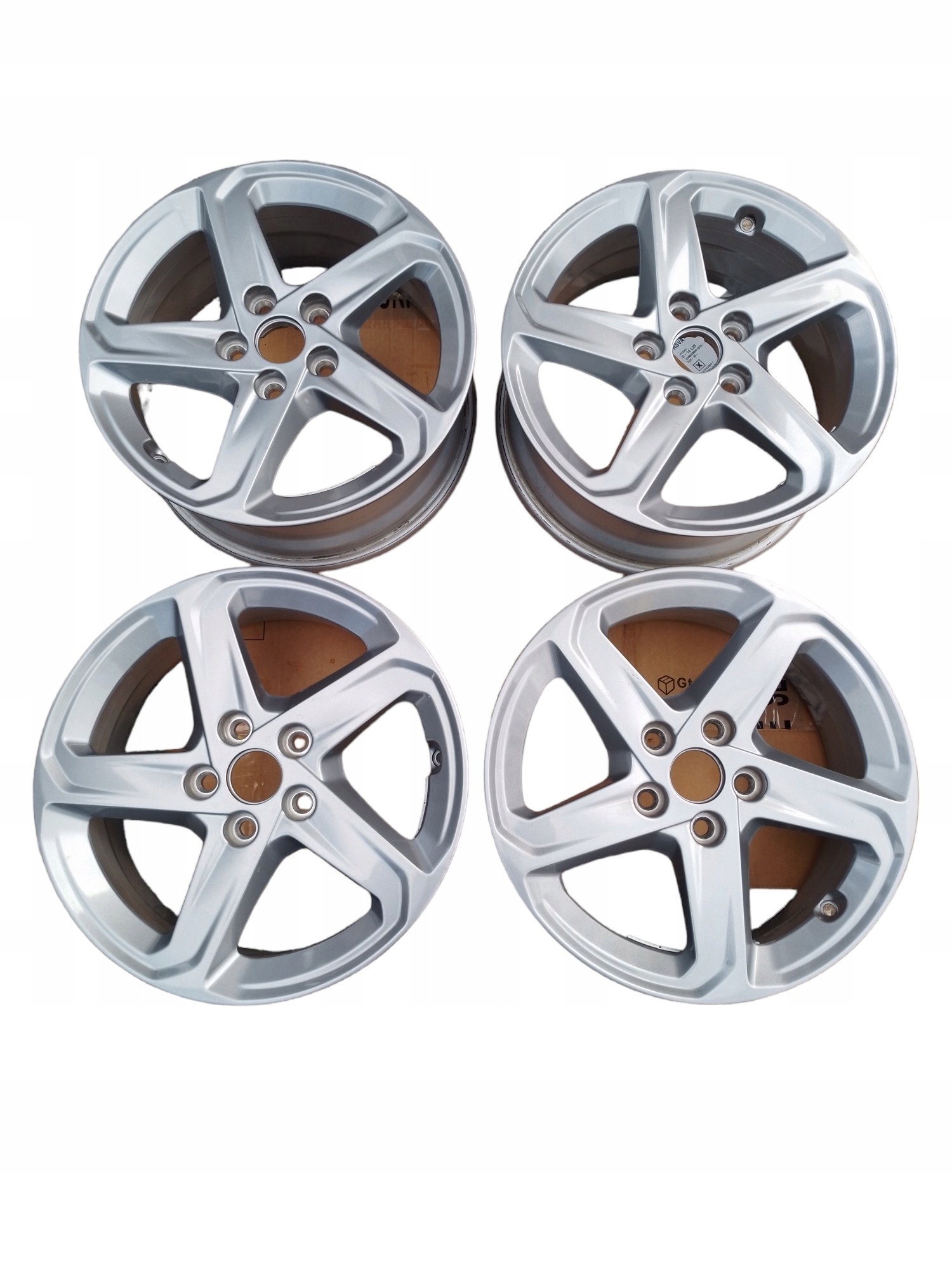 

Felgi 16'' Ford Focus MK3 MK4