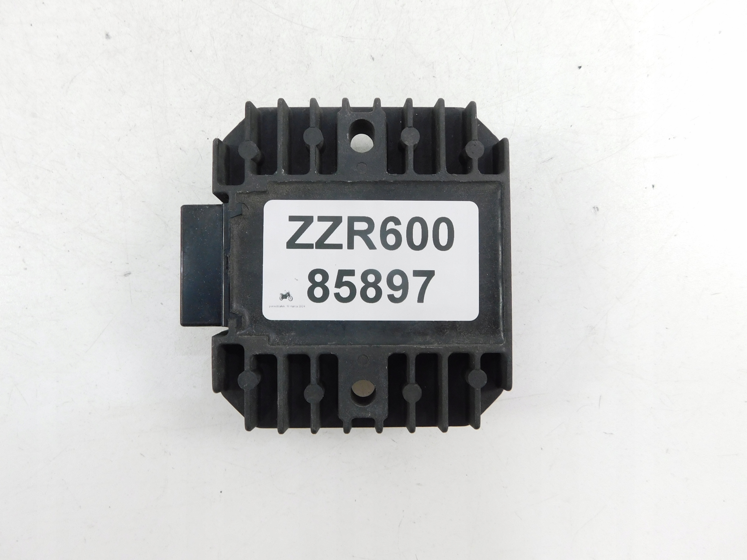 KAWASAKI ZZR 600 97r. REGULATOR NAPIĘCIA