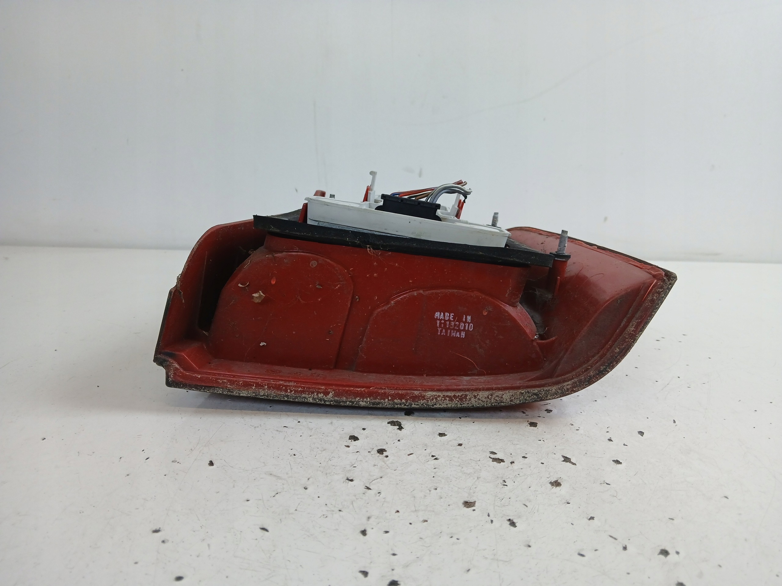 VW PASSAT B5 light left rear part sedan