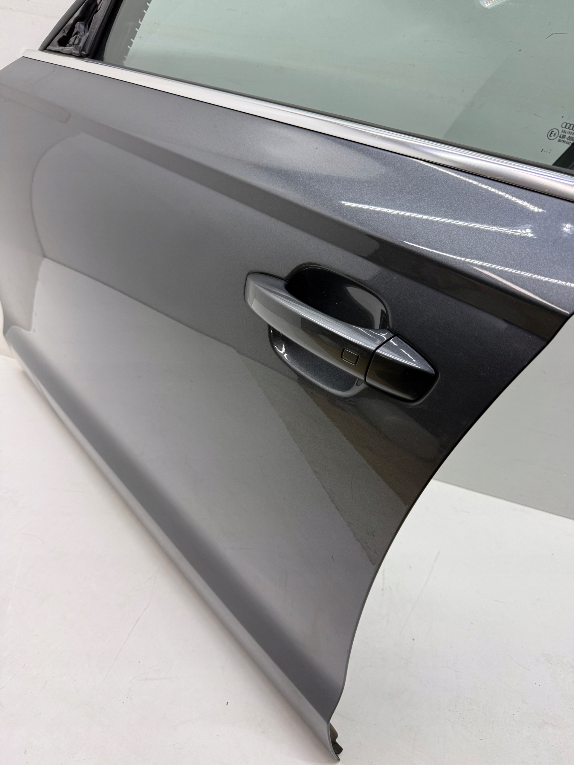 AUDI A6 S6 C7 door driver´s left front LZ7S nice complete