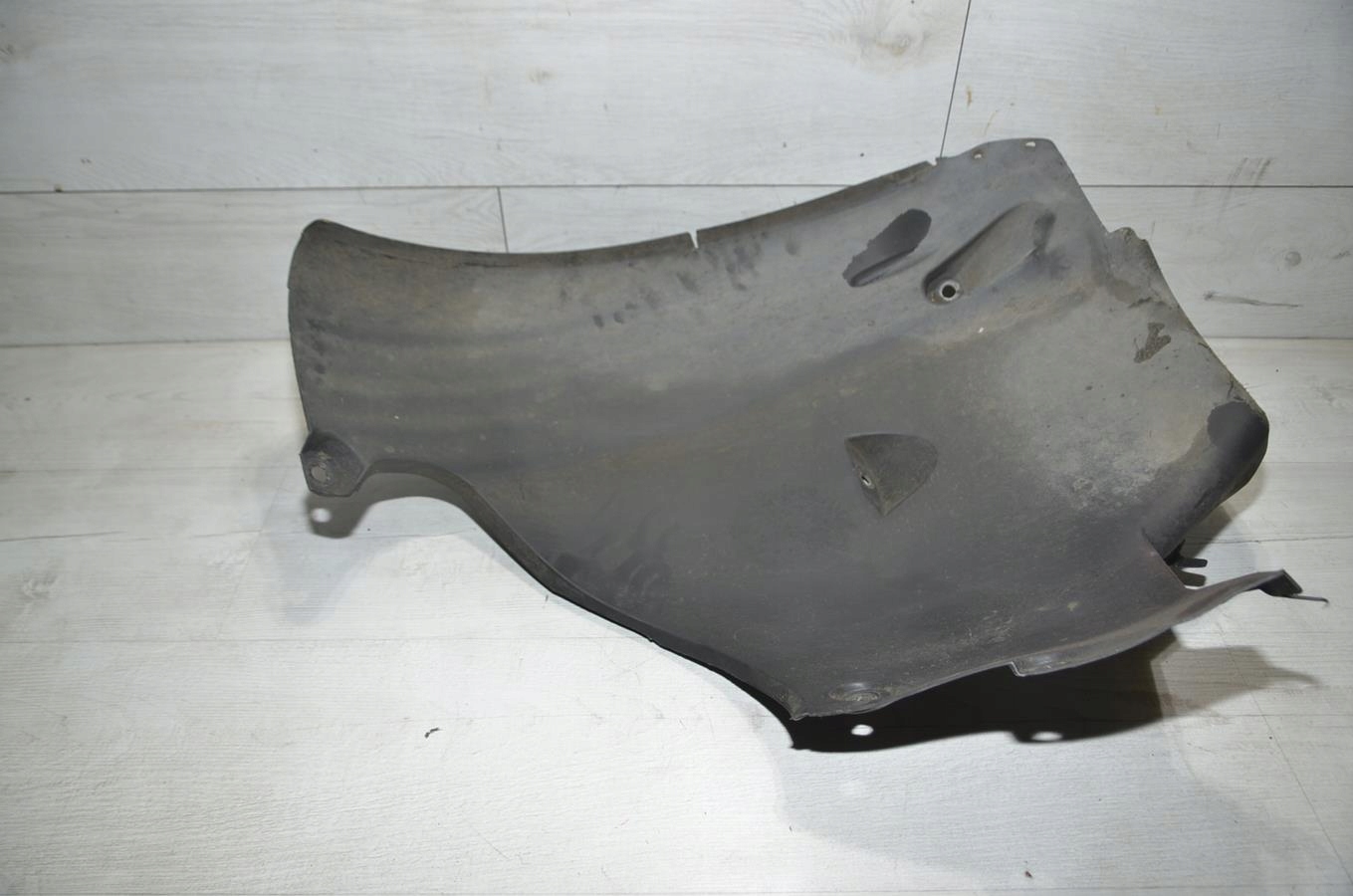 mudguard left front cz. rear part Mercedes CLS w219