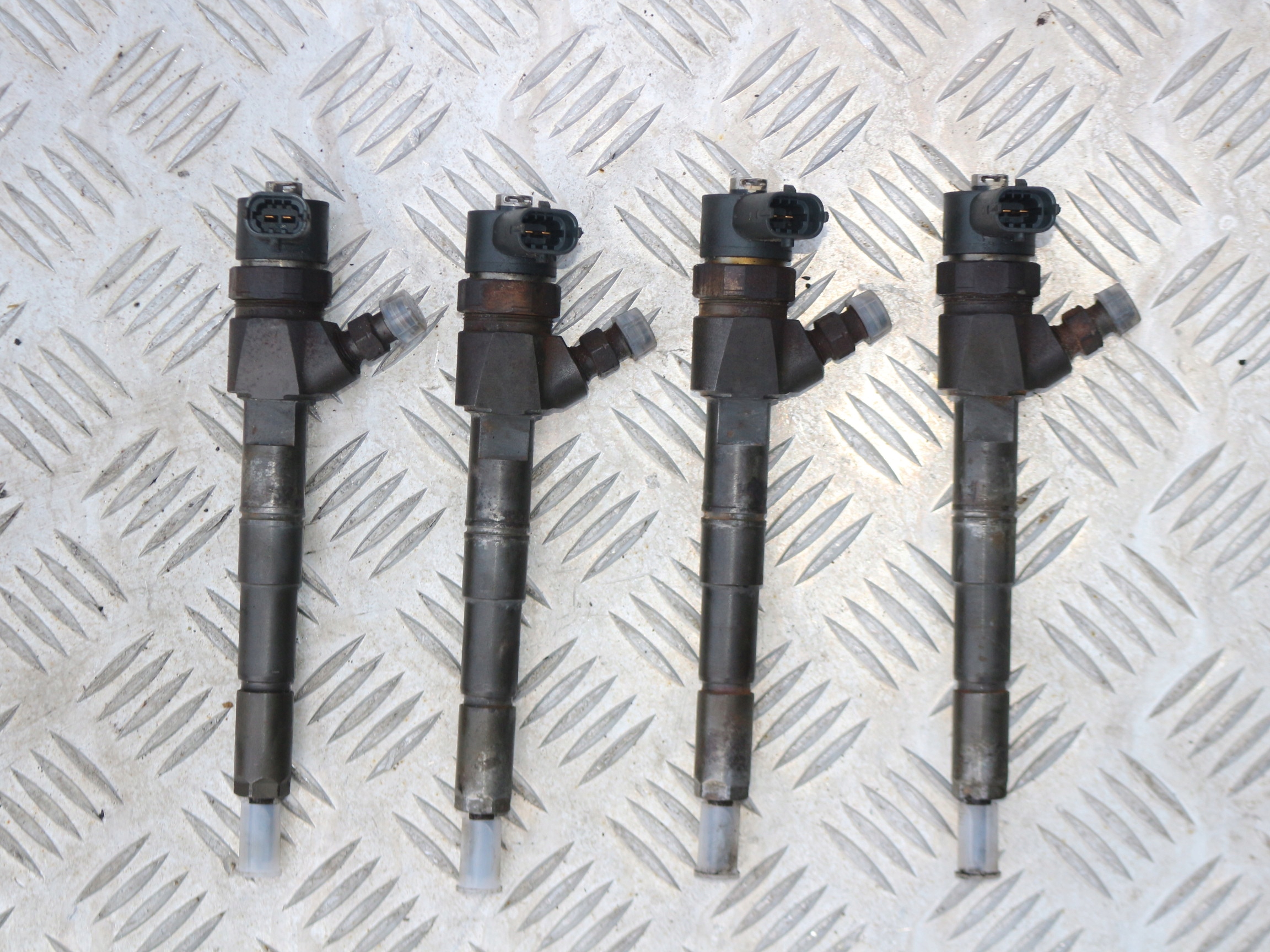 0445110327 - ІНЖЕКТОР ВПРИСКУВАННЯ OPEL INSIGNIA 2.0 CDTI A20DTH