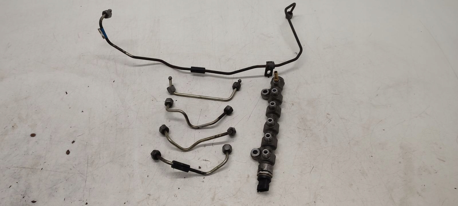 Rampe injection Tuyaux rurki Renault Master II 2,5 DCI
