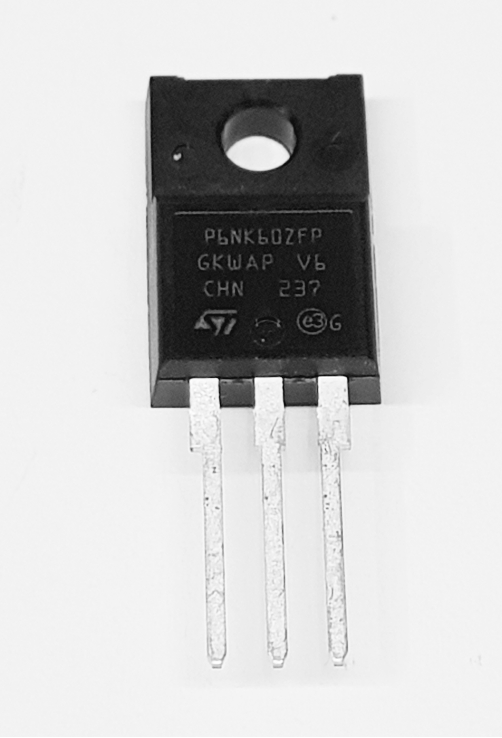 Tranzystor STP6NK60ZFP Stp 6NK60ZFP N-mosfet 6A 600V 32W TO220