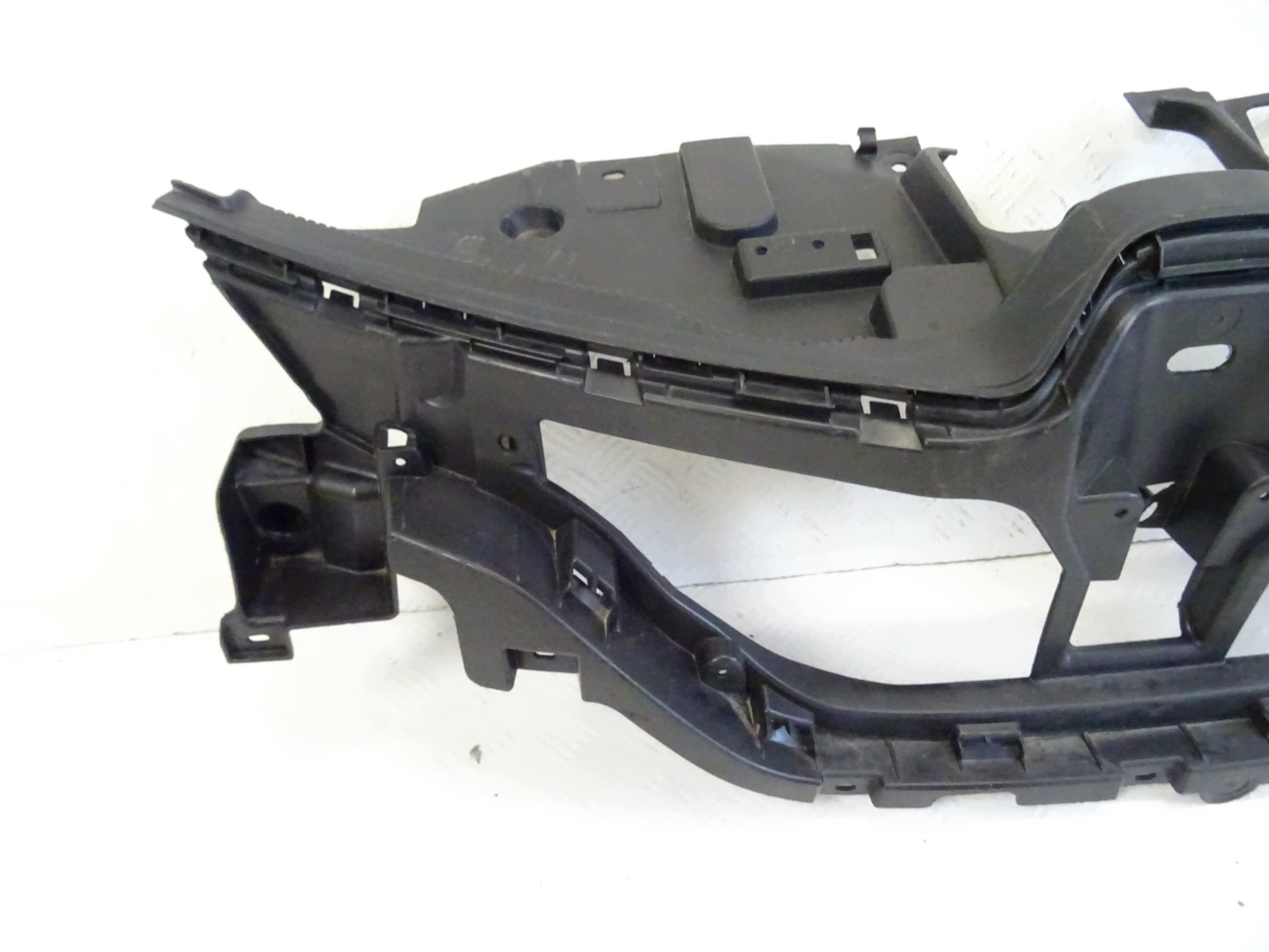 grill grille support RENAULT CAPTUR II 620365678R