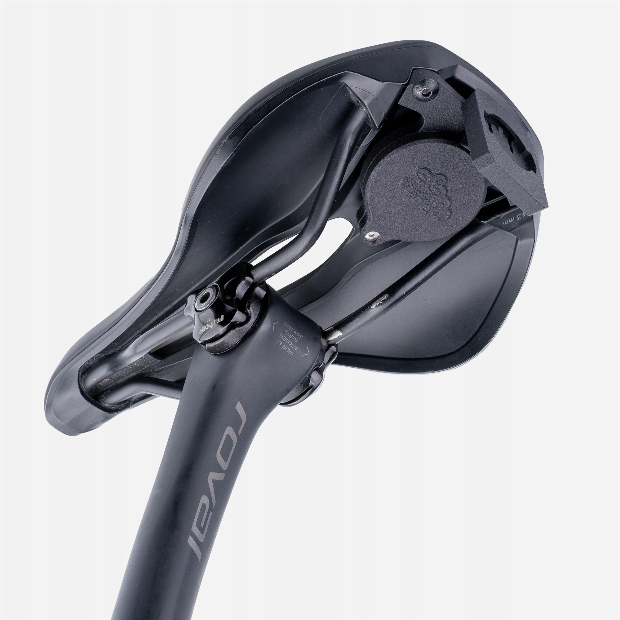 Držák na sedlo Specialized Swat – Wahoo Trackr a AirTag velikost S