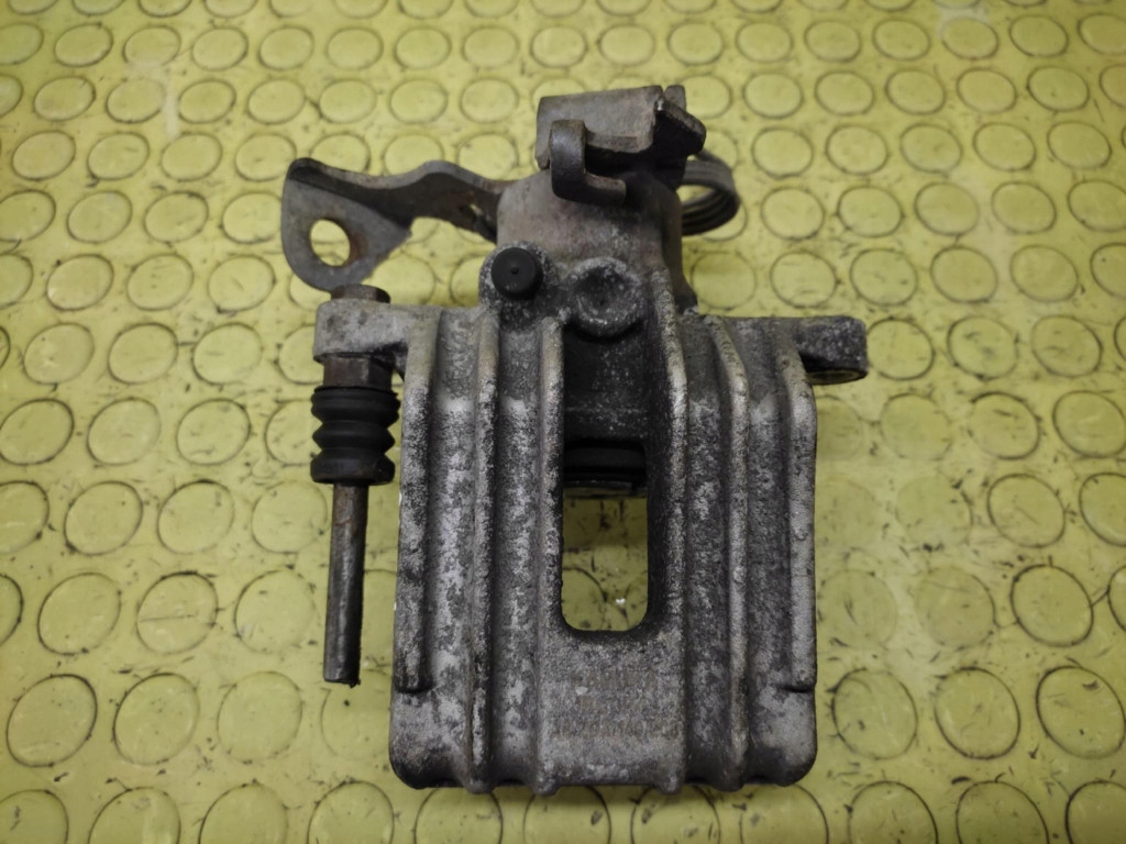 VW PASSAT B5 1.9 TDI caliper brake left rear part