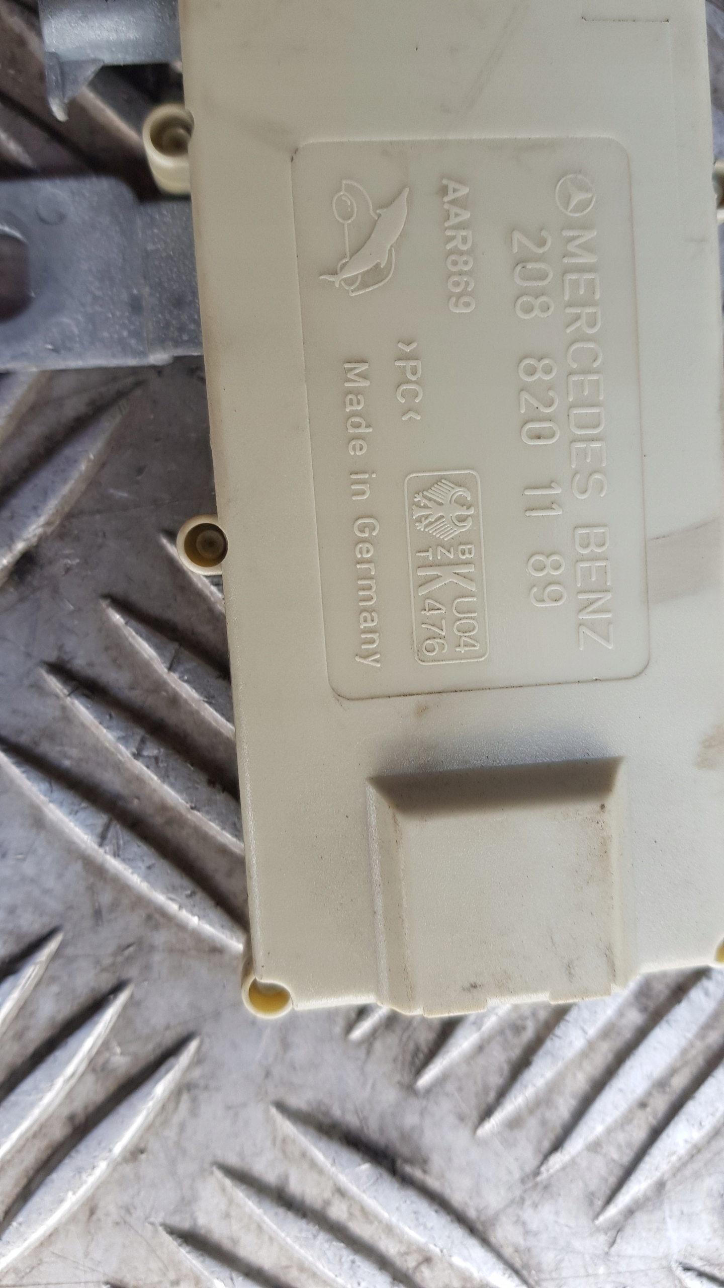 MERCEDES W208 amplifier ANTENY 2088201189