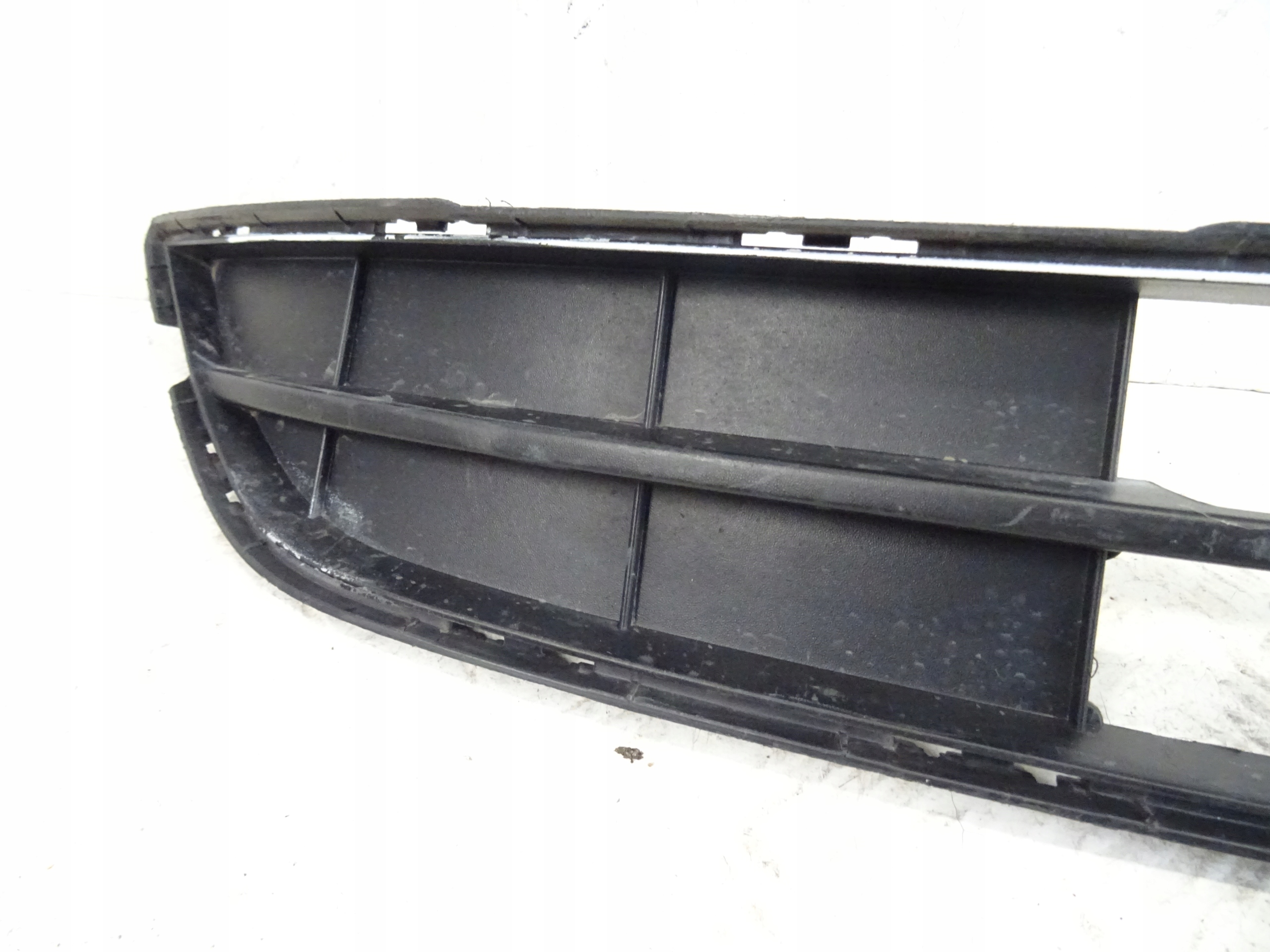 grid of a bumper front front central FORD TRANSIT CUSTOM MK2 PZ31-17K946