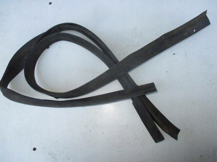 63789211 - Полонез боревич Ущільнювач дверей