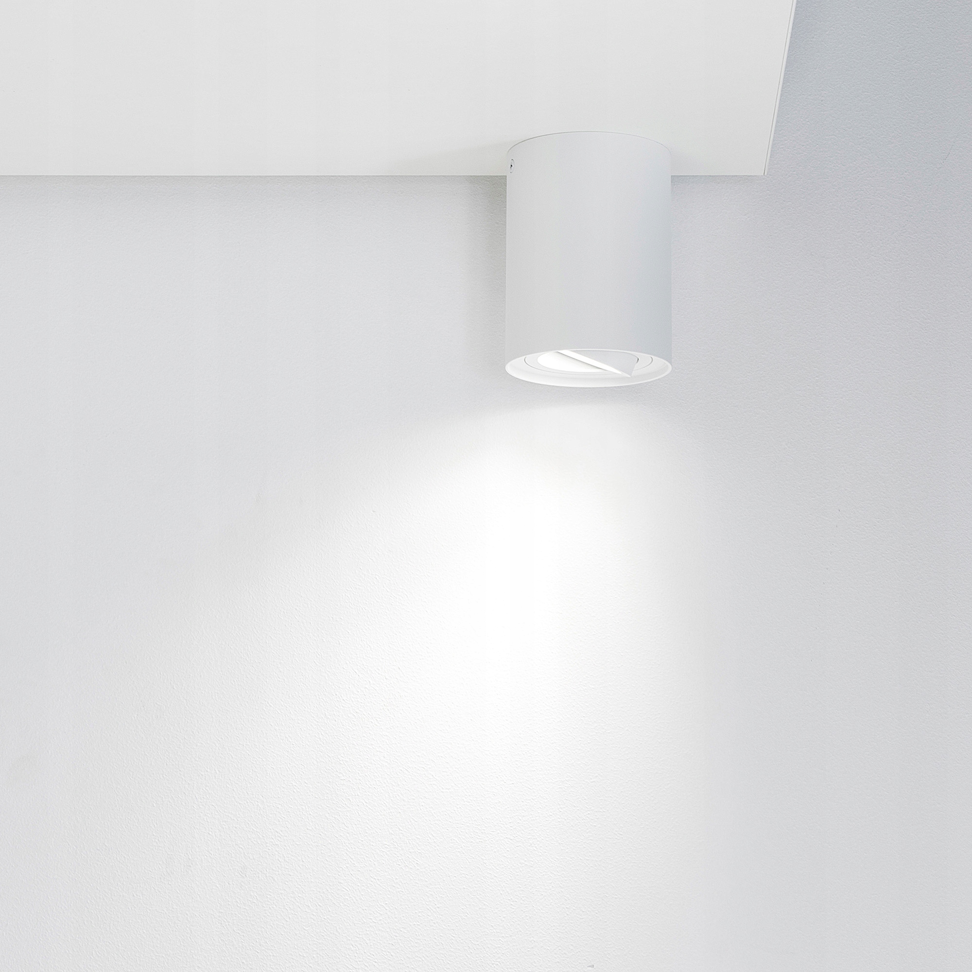 OPRAWA NATYNKOWA HALOGENOWA TUBA RUCHOMA GU10 BIAŁA EDO Średnica 9.5 cm