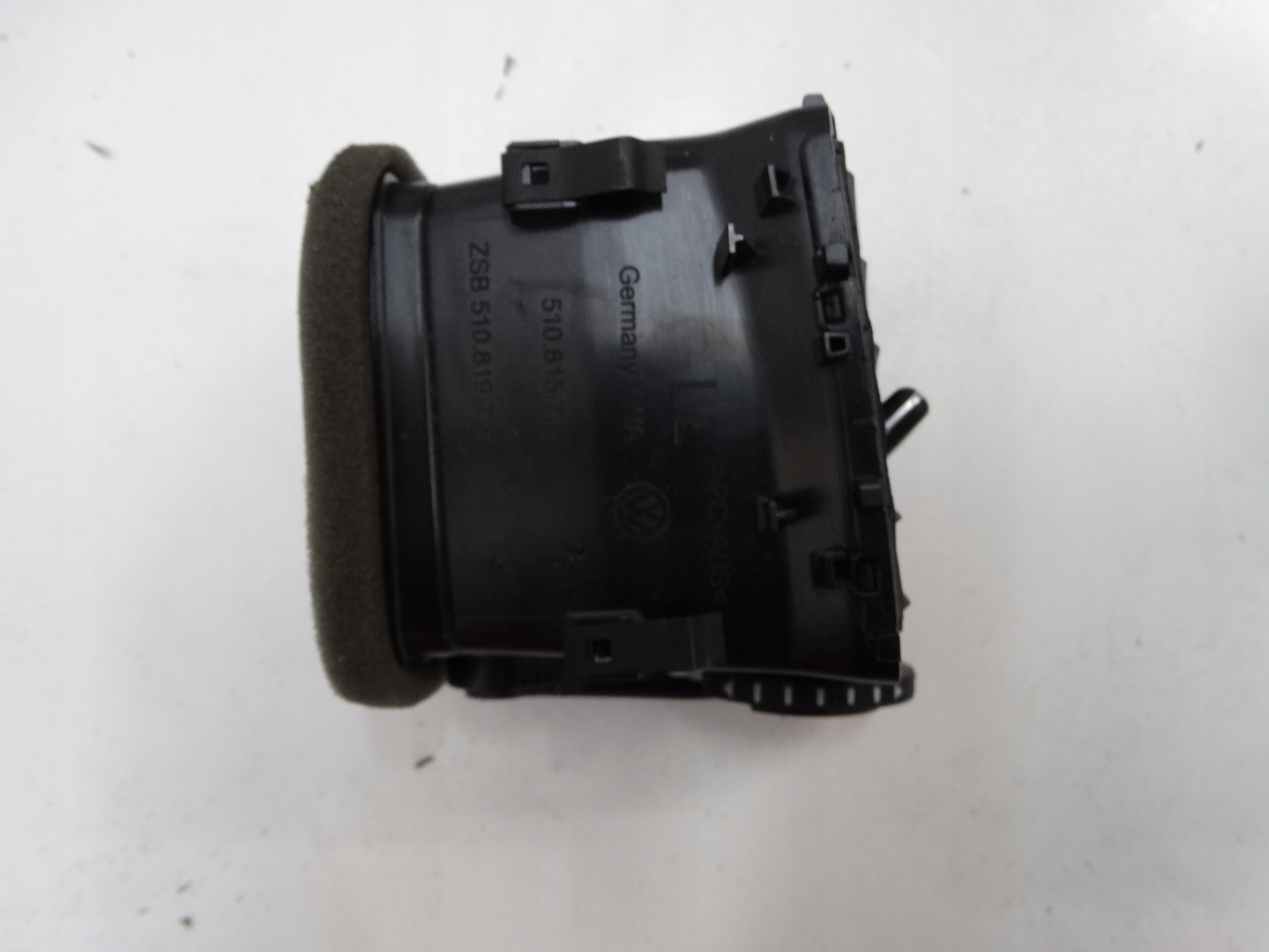 grid air conditioning devices left VW GOLF VII SPORTSVAN