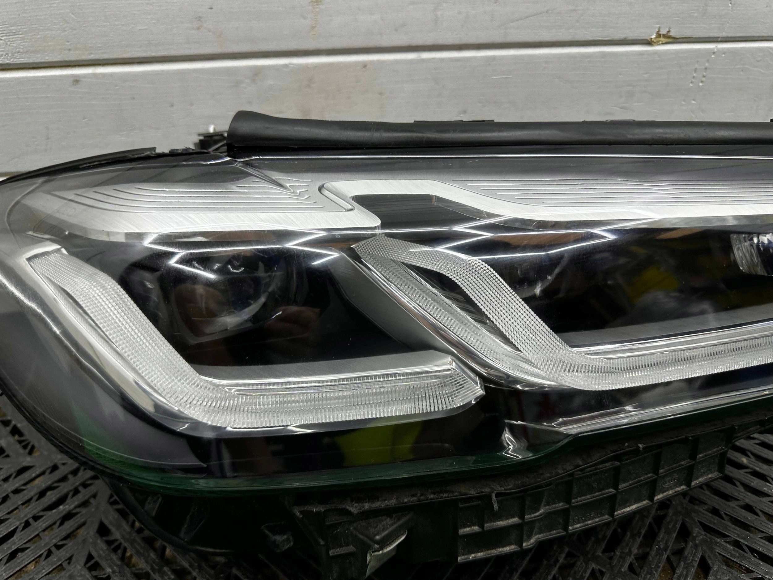 light front side right BMW 5 G30 G31 LCI LIFT 9850582