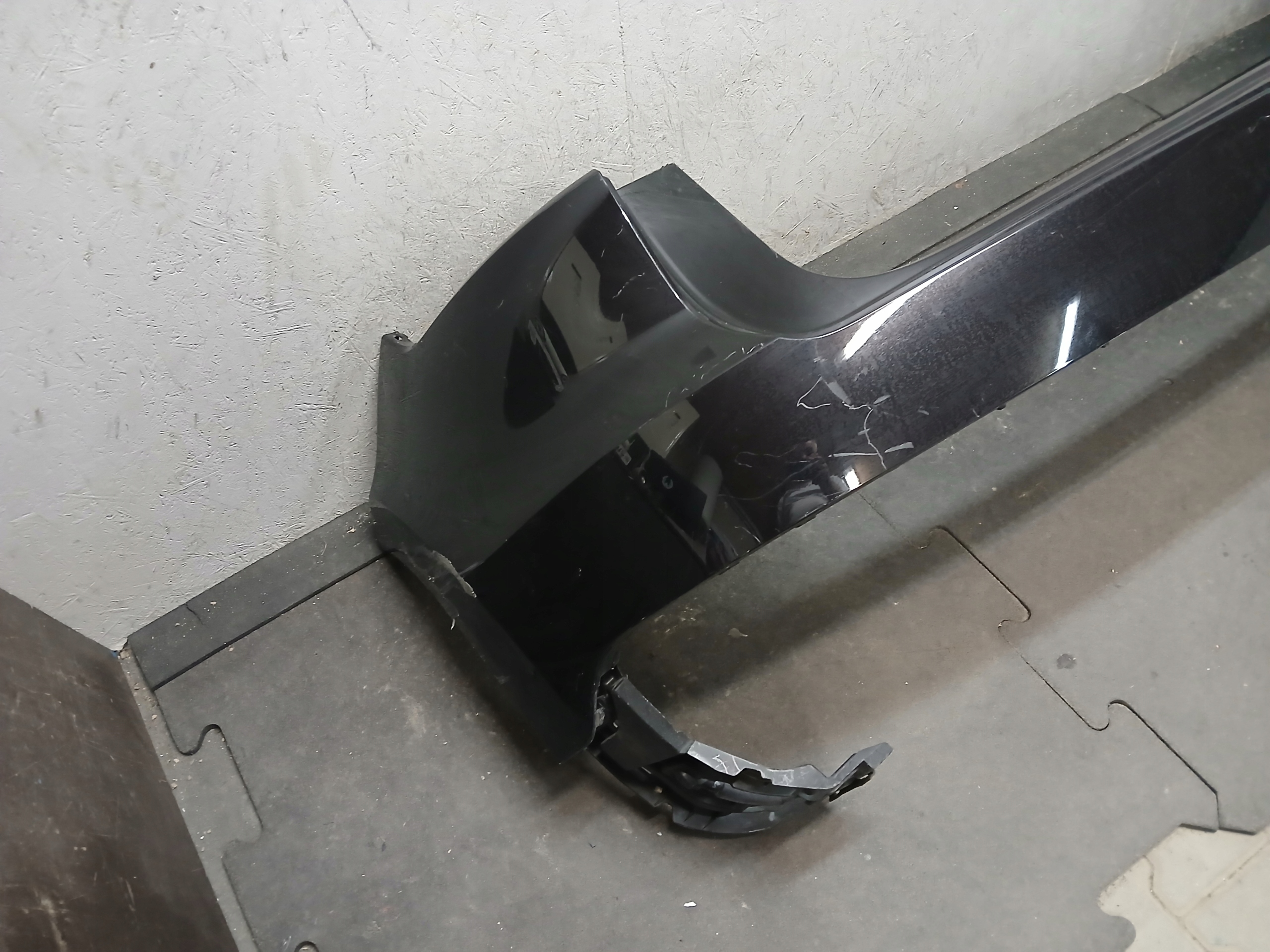 bumper rear part PORSCHE CAYENNE 9Y0