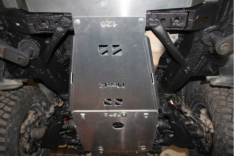 ALUMINIOWA OSŁONA PODWOZIA TOYOTA LAND CRUISER 120 MORE 4X4 Producent inny