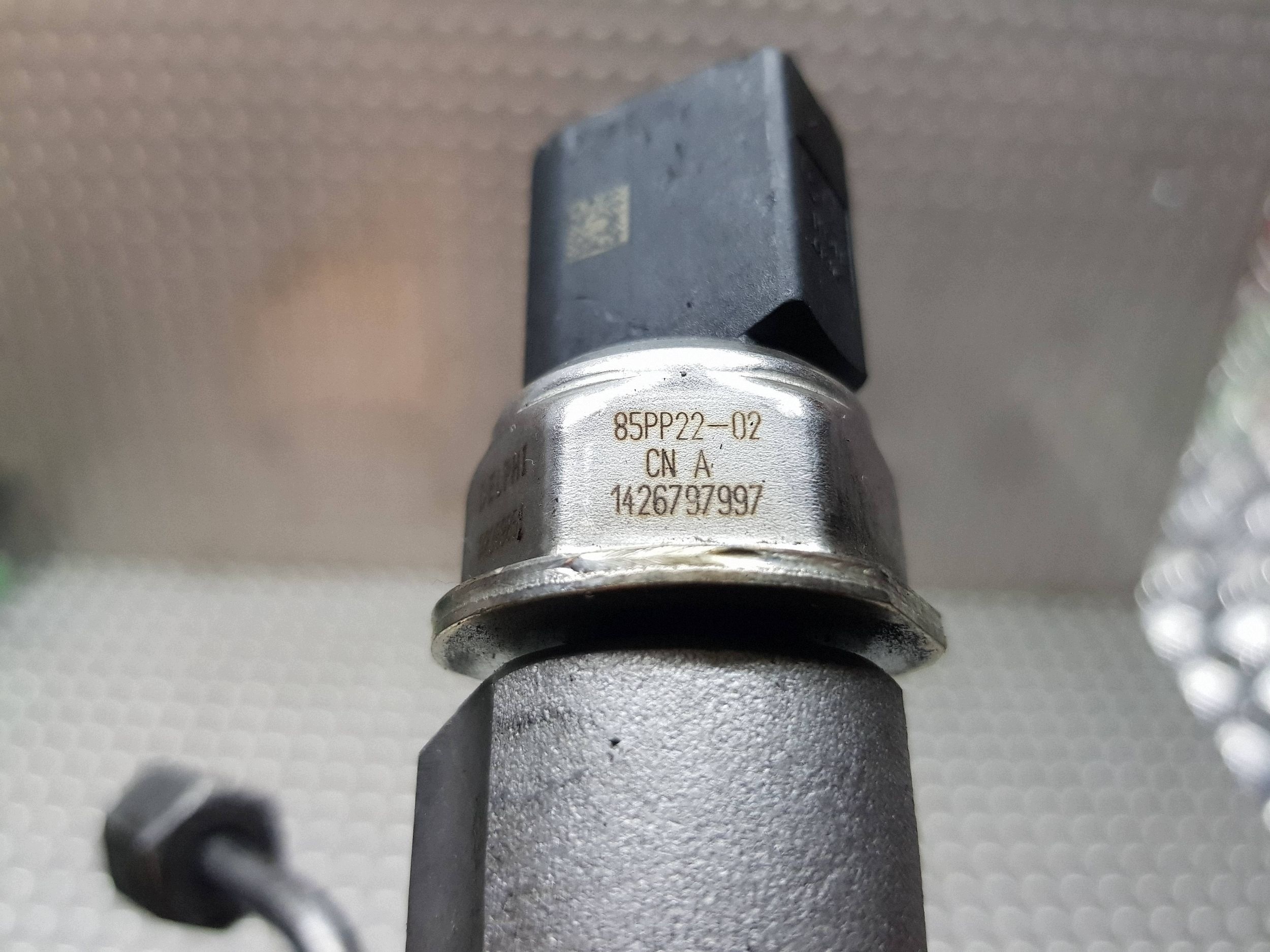 injection ramp sensor A6510700700 MERCEDES SPRINTER W906 VITO W639 2.2