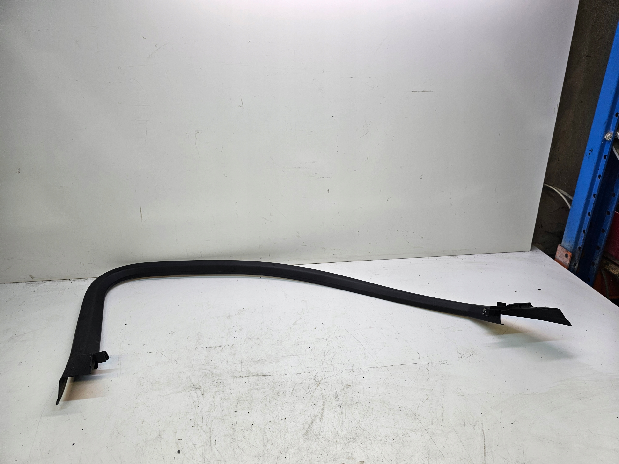 frame cover door left front AUDI A3 8V sedan 8V5867609