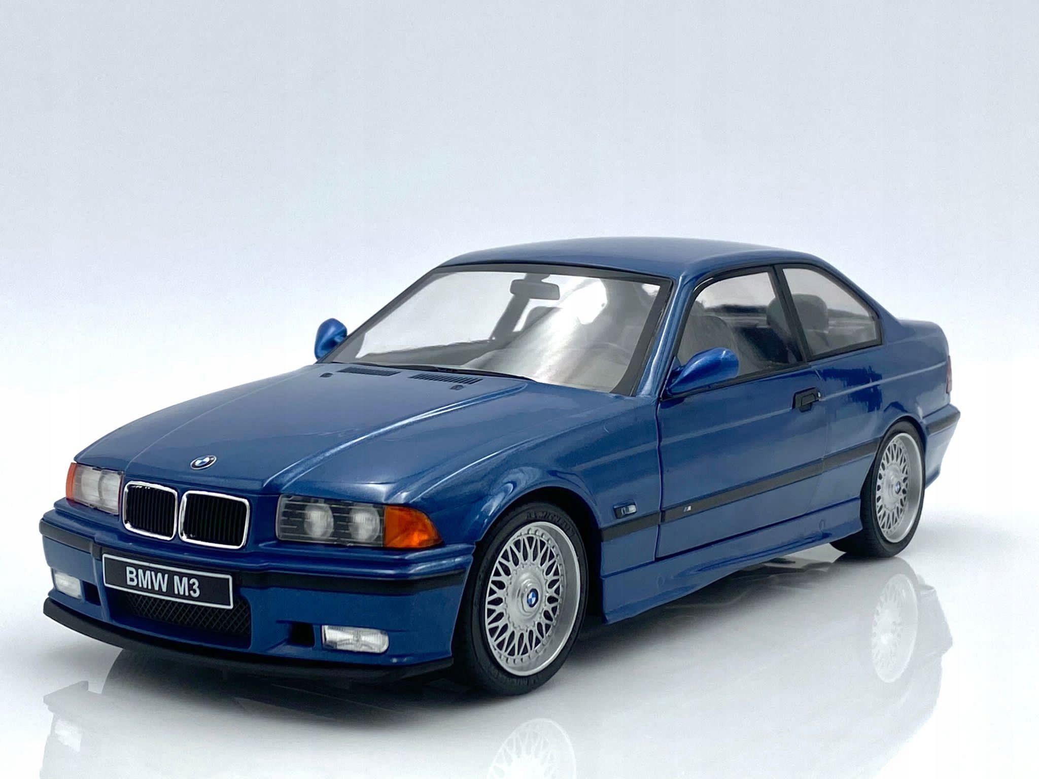 

Bmw E36 Coupe M3 Avius Blue 1994 Solido 1:18