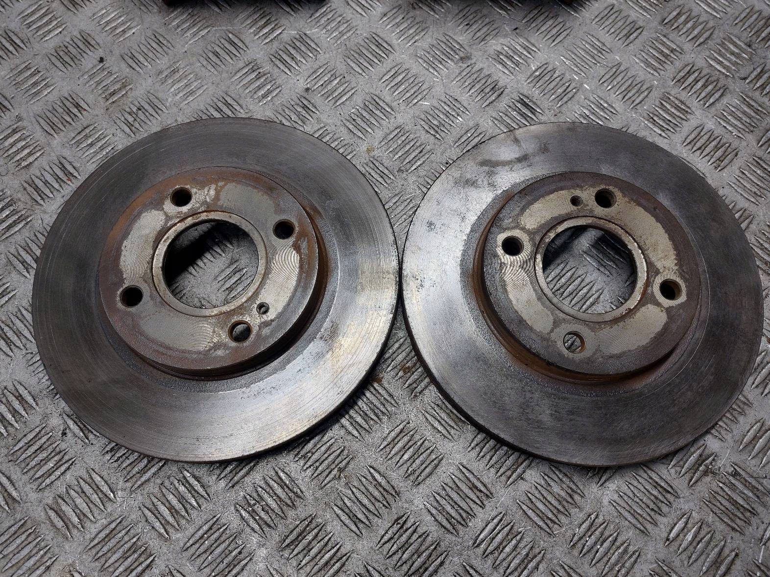 discs brake front + calipers FORD FIESTA MK7 1.4 TDCI