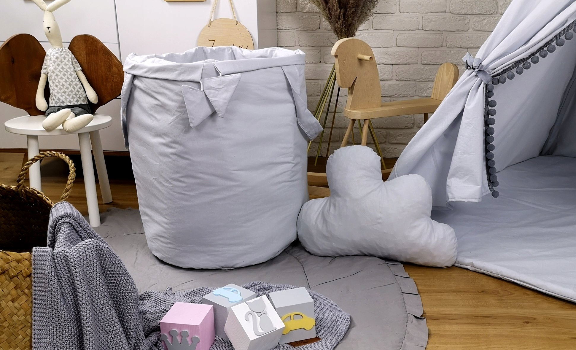 NAMIOT TIPI TEEPEE BASIC 4 KOLORY STABILIZATOR Długość (cm) 120