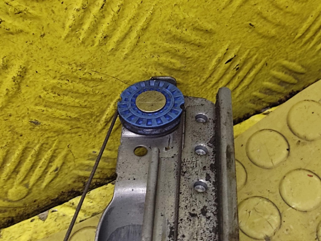 DACIA LOGAN fensterhebermotor links vorne 118481