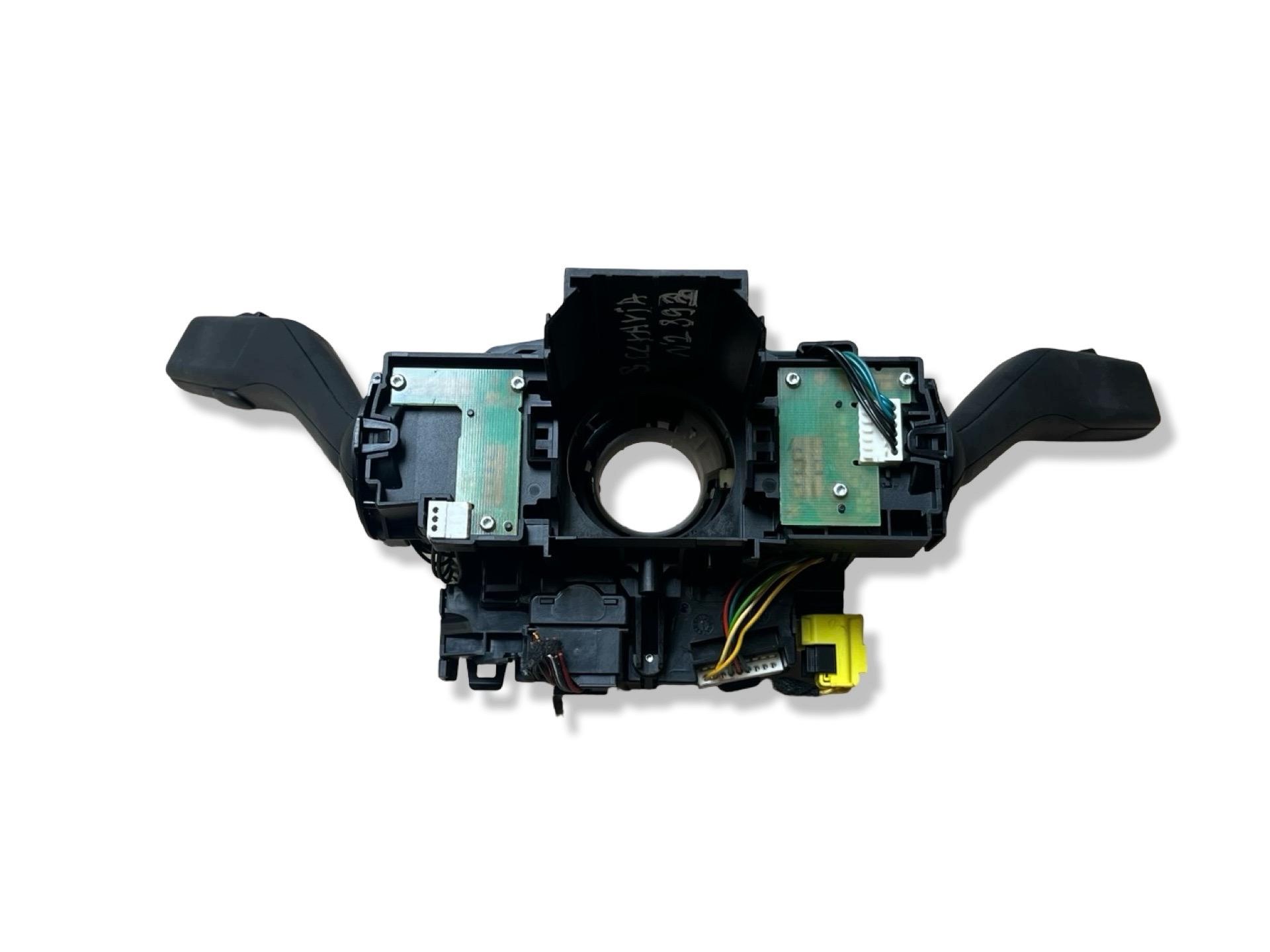 DEVIO LUCI TERGICRISTALLO TERGI Skoda Octavia 2 facelift 2013 5K0953507BA