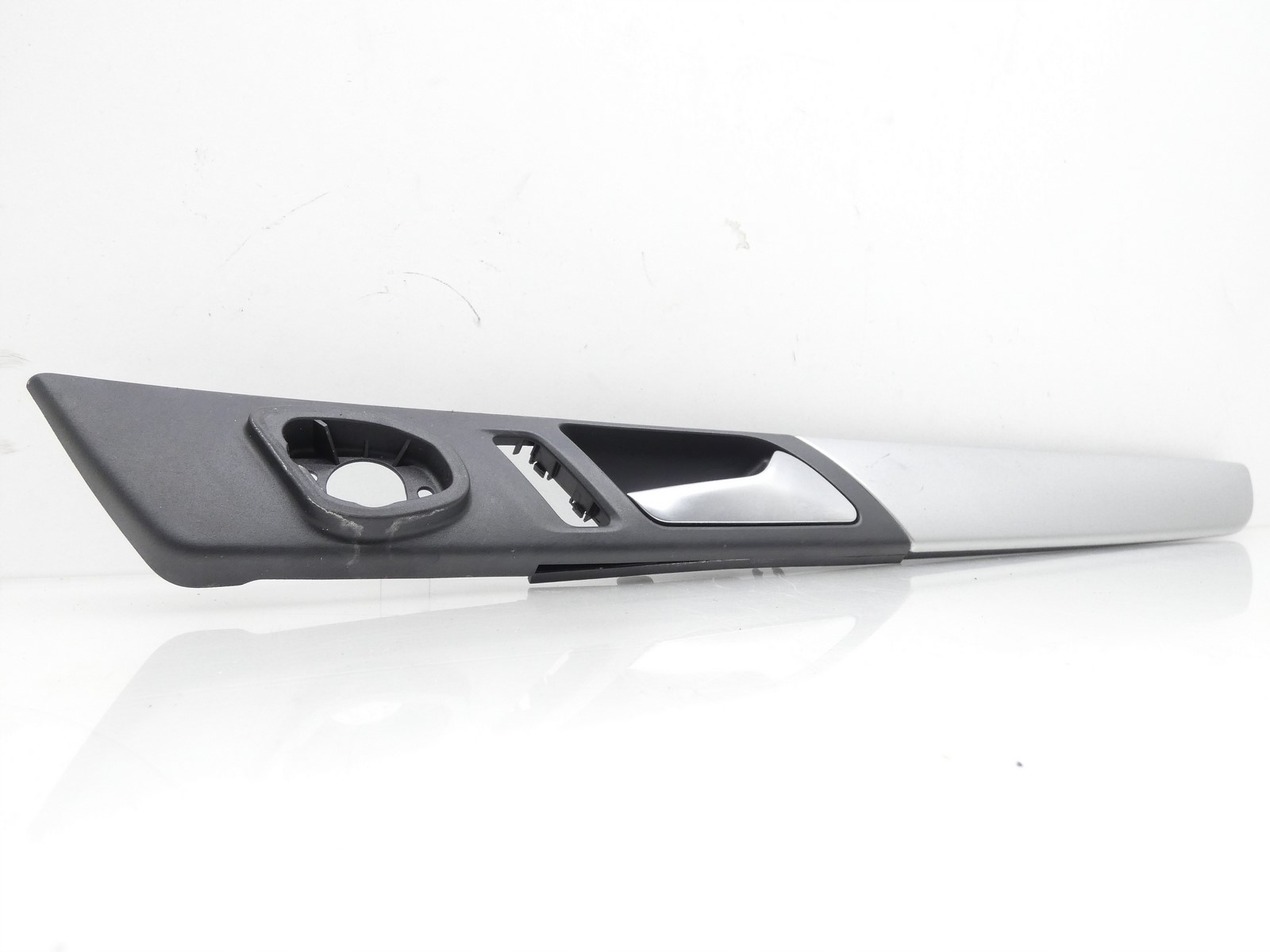 moulding DEKOR door right front PASSAT B7 3AA867440