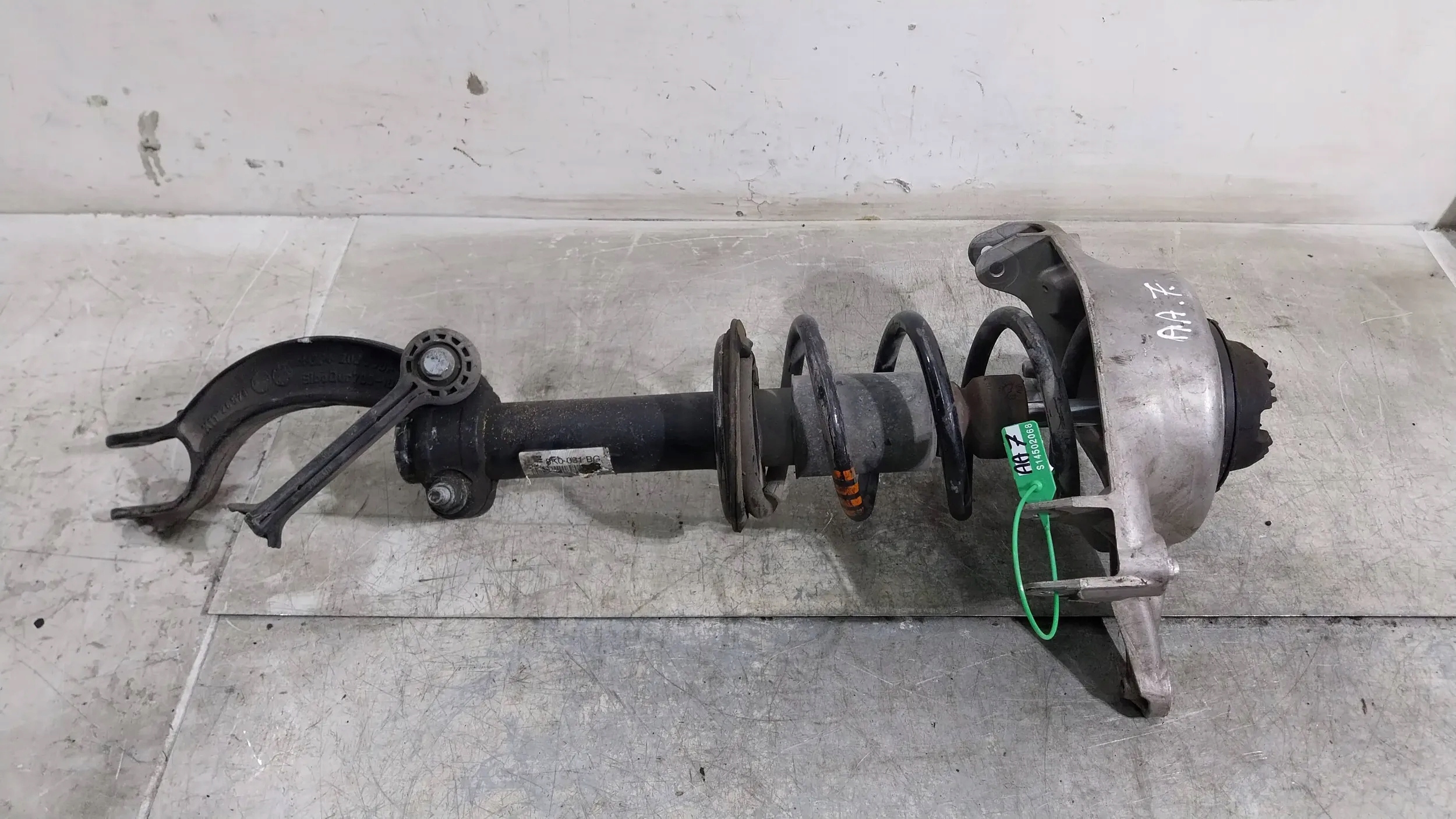 shock absorber front right 8K0413031BG AUDI A4 B8 A5 Q5