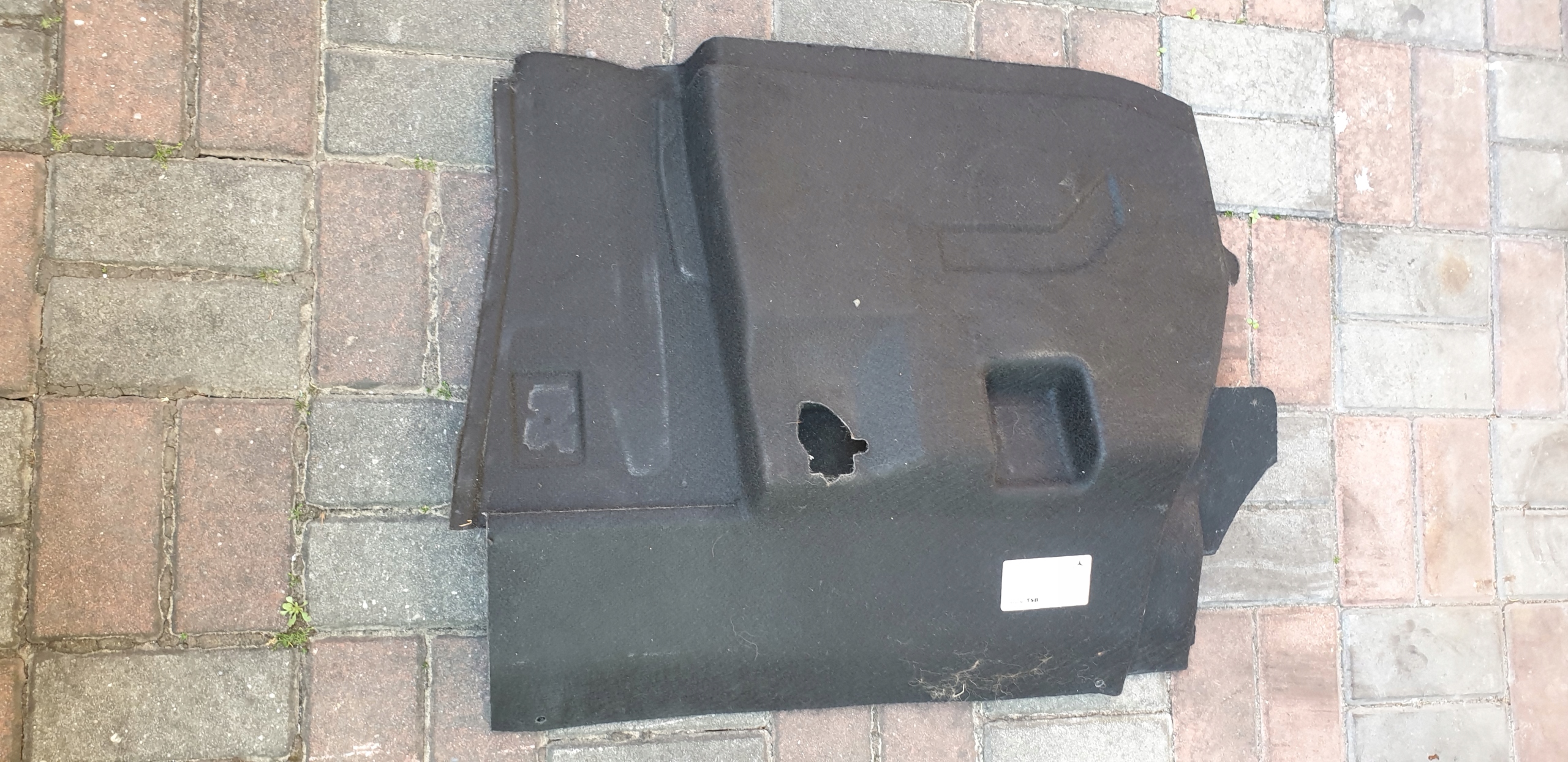 carpet mats below seat left MERCEDES E W210 OE
