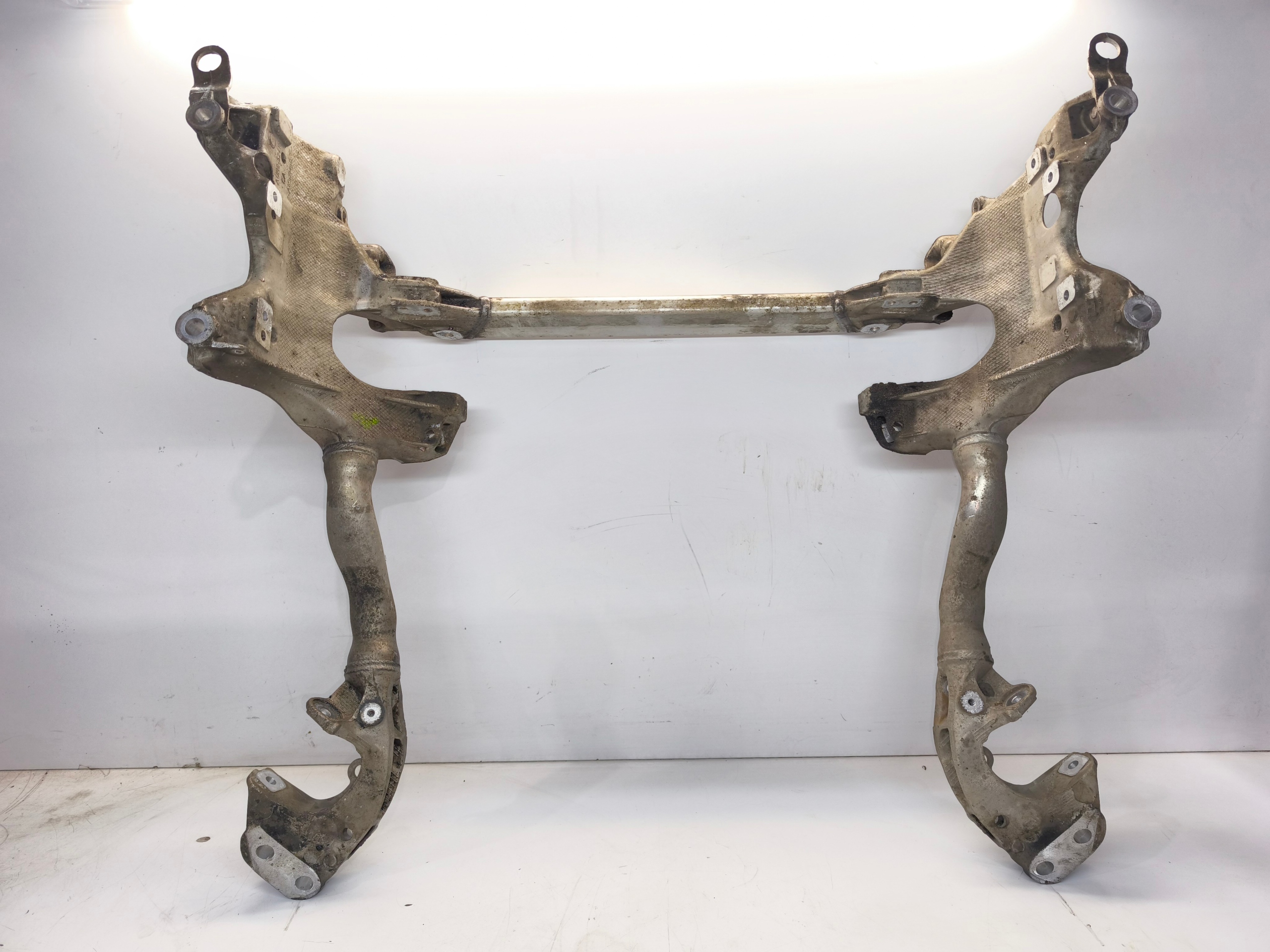 TRAWERS axle beam subframe front AUDI A4 B8 A5 8T 8T0399315J